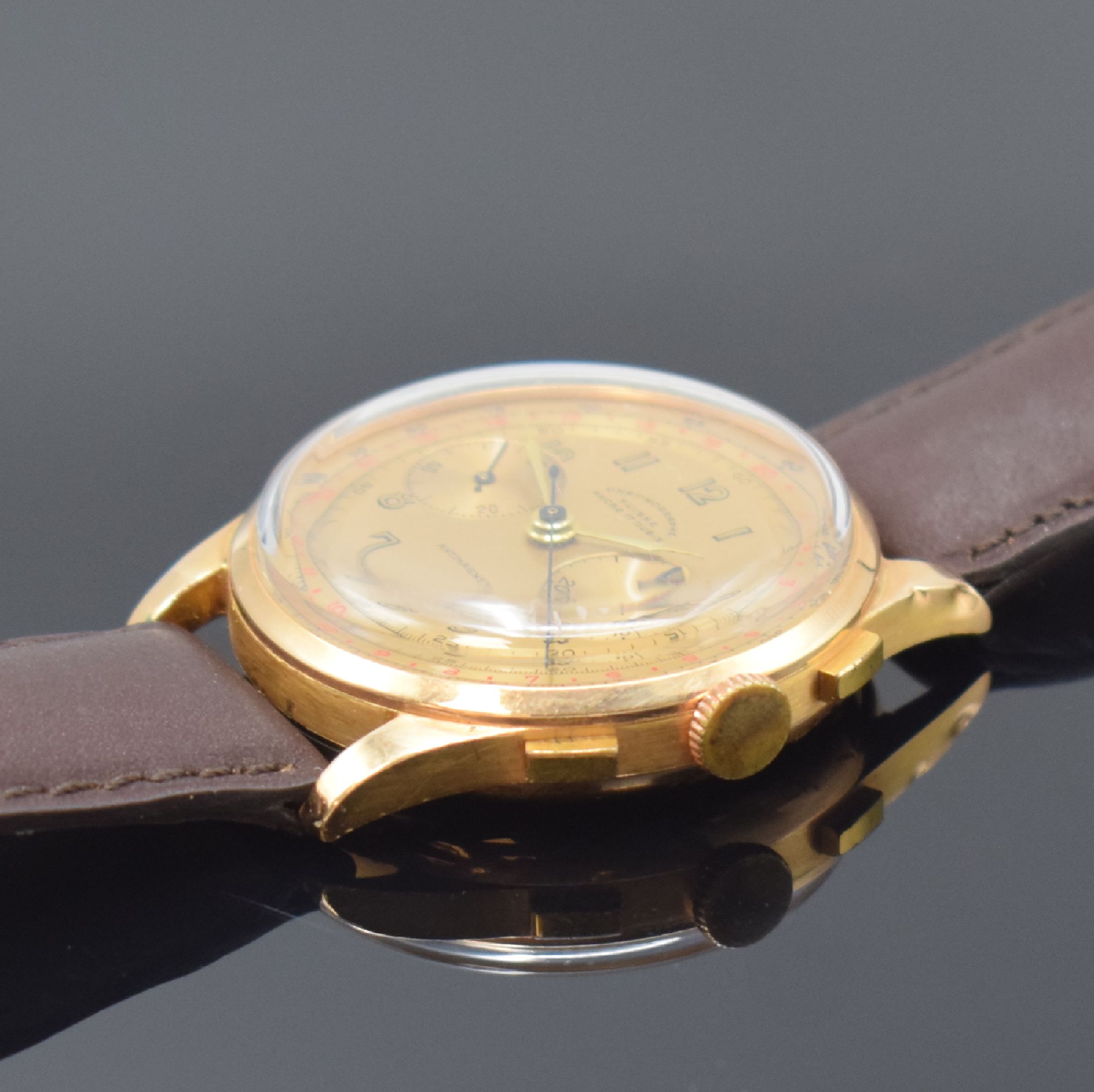 Detail b: CHRONOGRAPHE SUISSE Armbandchronograph in RG 750/000, Schweiz um 1945, Handaufzug, gedr. Geh. dell., Metall-Innendeckel, sehr schönes gold. ...