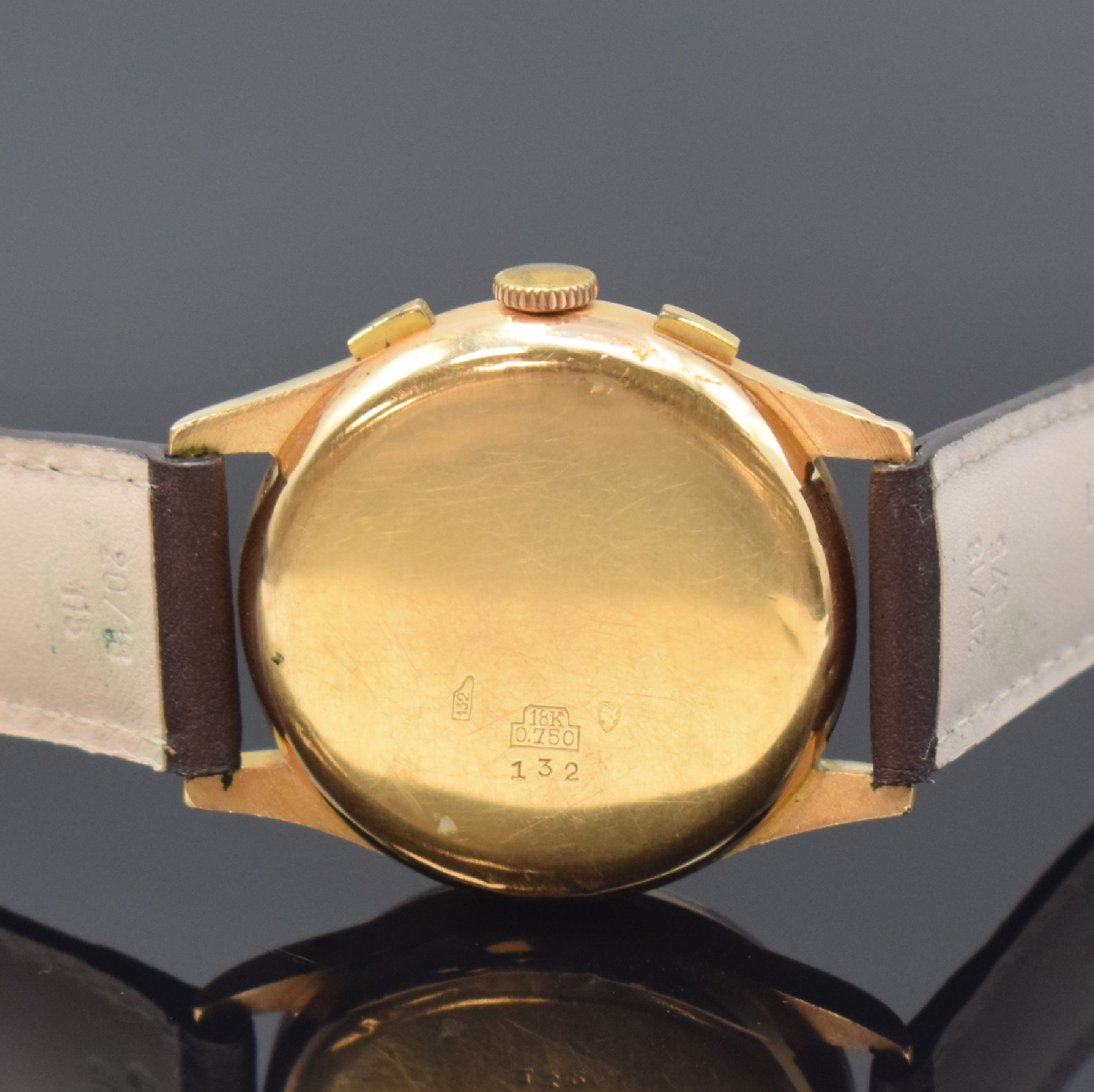 Detail c: CHRONOGRAPHE SUISSE Armbandchronograph in RG 750/000, Schweiz um 1945, Handaufzug, gedr. Geh. dell., Metall-Innendeckel, sehr schönes gold. ...