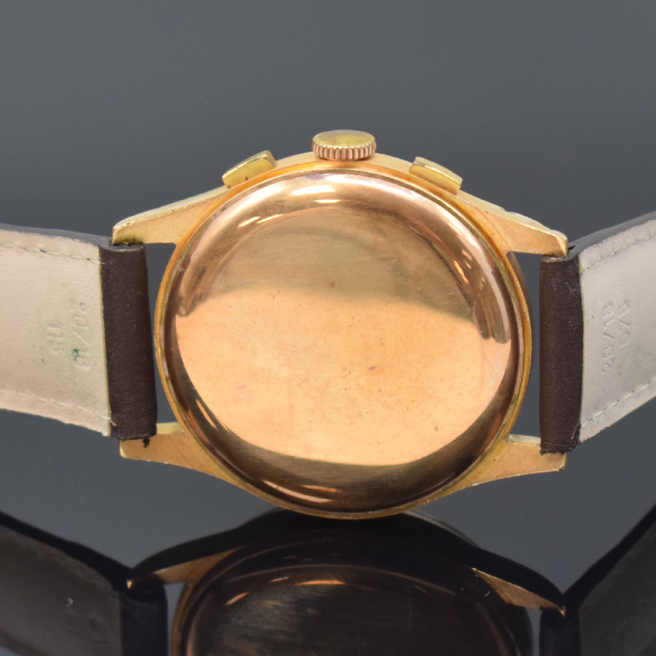 Detail d: CHRONOGRAPHE SUISSE Armbandchronograph in RG 750/000, Schweiz um 1945, Handaufzug, gedr. Geh. dell., Metall-Innendeckel, sehr schönes gold. ...