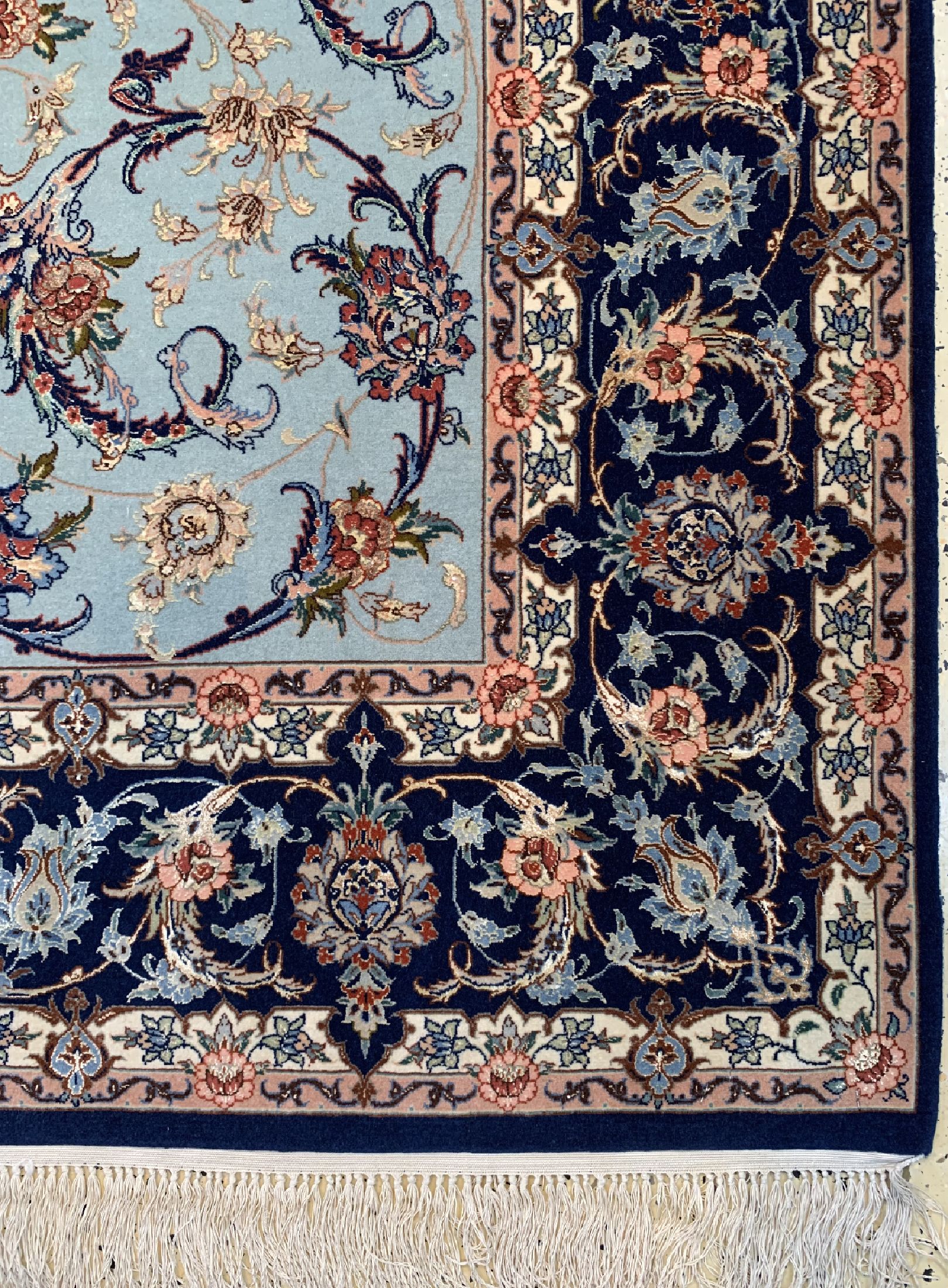 Detail a: Esfahan fein Persien, signiert(Kasiri), um 1960, Korkwolle mit und auf Seide, ca. 222 x 145 cm, ca. 1,0 Mio. Kn/qm, gereinigt, EHZ: 1-2