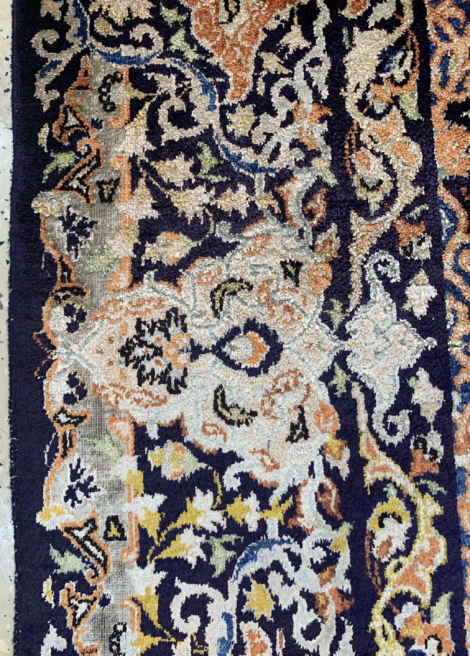 Detail d: Keschan Seide, Persien, um 1940/1950, reineNaturseide, ca. 210 x 138 cm, gereinigt, EHZ: 2