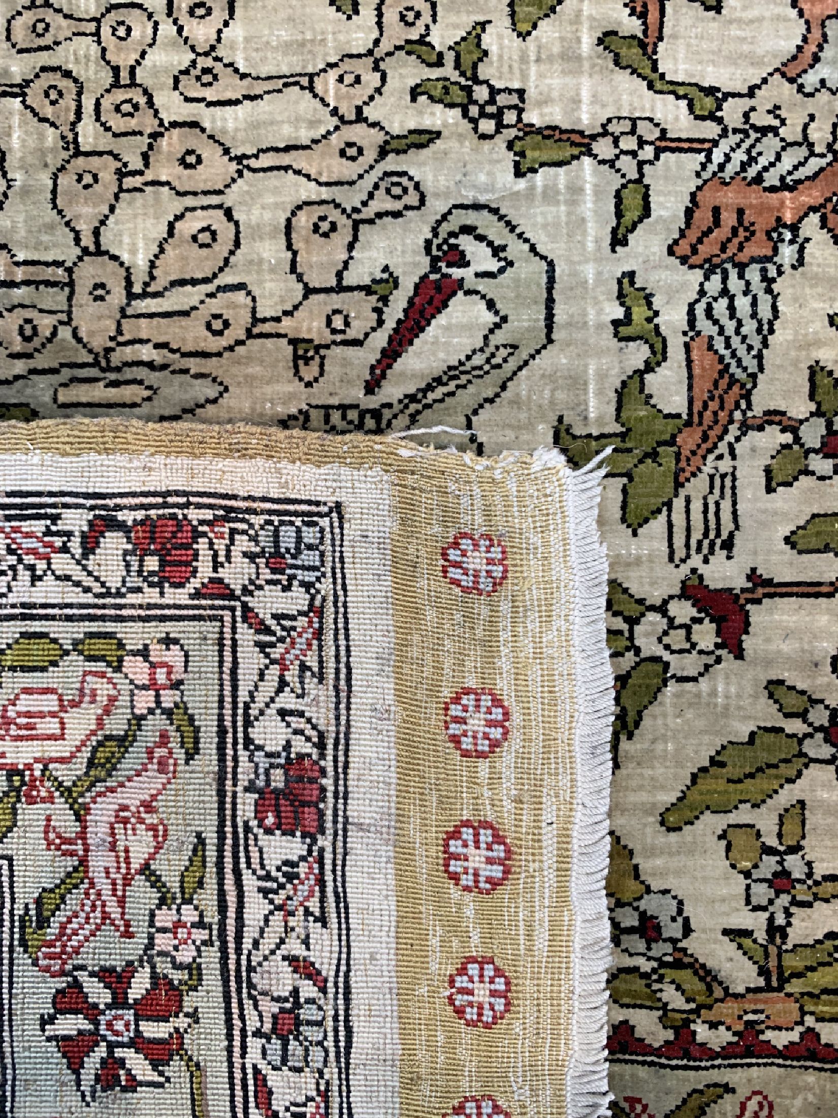 Detail f: Hereke Seide"Özipek", Türkei, signiert, um 1950, reine Naturseide, ca. 225 x 143 cm, ca. 1,0 Mio. Kn/qm, EHZ: 2