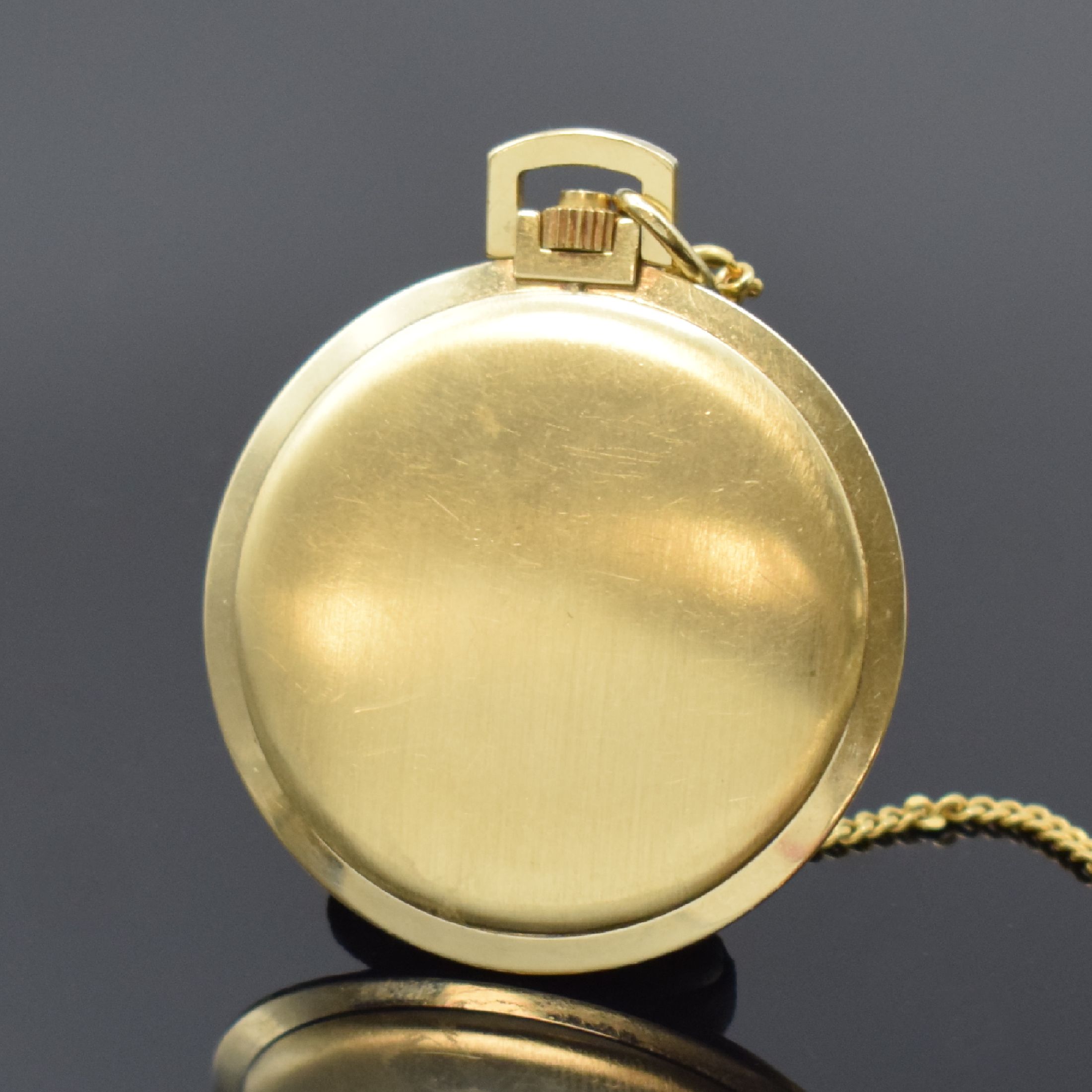 Detail c: CARTANA / NIVADA Frack-Savonette mit Kette in GG 585/000, Schweiz um 1970, satiniertes Geh., silb. Zifferbl., gold. Indizes u. Zeigern, vern. Werk ...