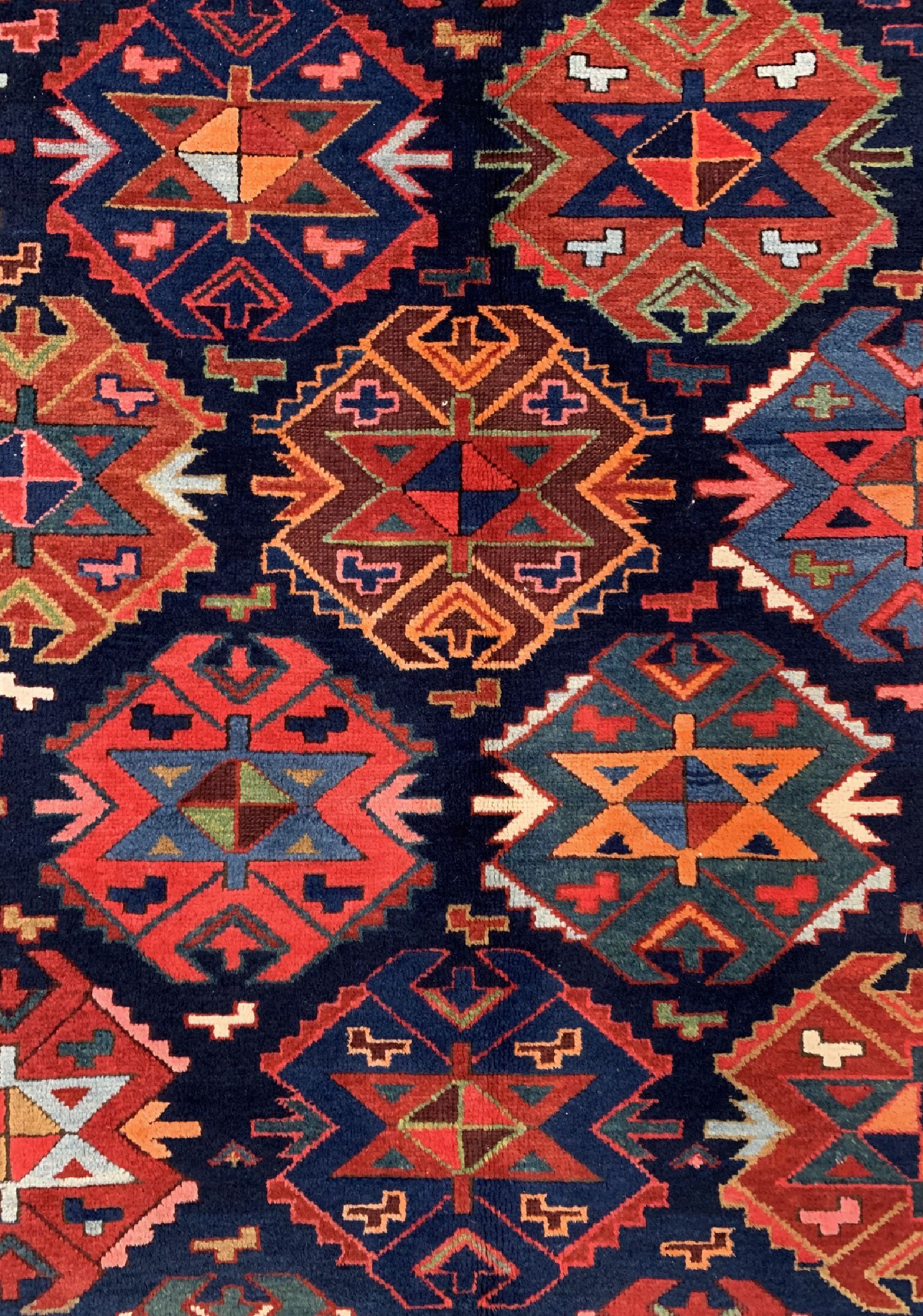Detail b: Kazak antik, Kaukasus, um 1910, Wolle auf Wolle, ca. 297 x 174 cm, EHZ: 2