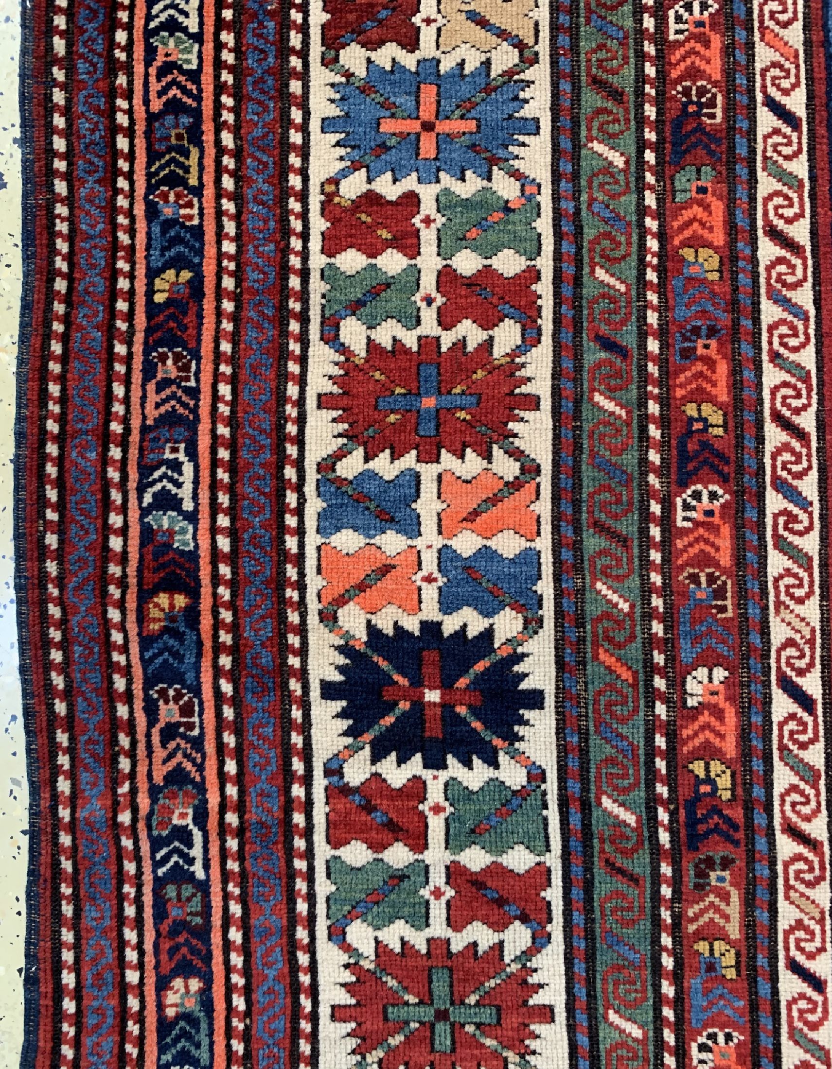 Detail c: Kuba Schirwan antik, Kaukasus, 19.Jhd, Wolle auf Wolle, ca. 400 x 134 cm, EHZ: 3-4