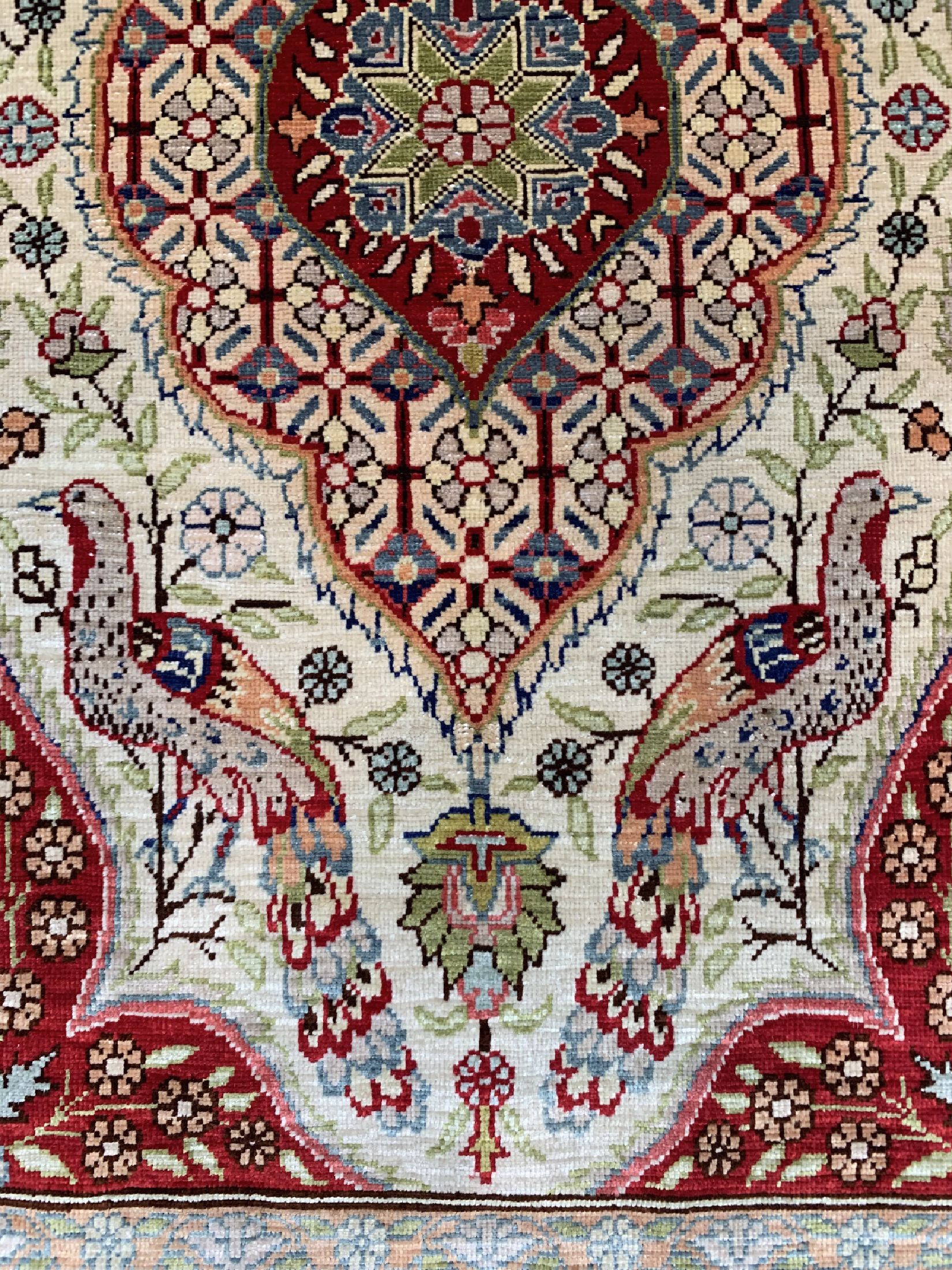 Detail a: Hereke Seide, signiert, Türkei, ca. 50 Jahre, reine Naturseide, ca. 73 x 50 cm, gereinigt, EHZ: 1