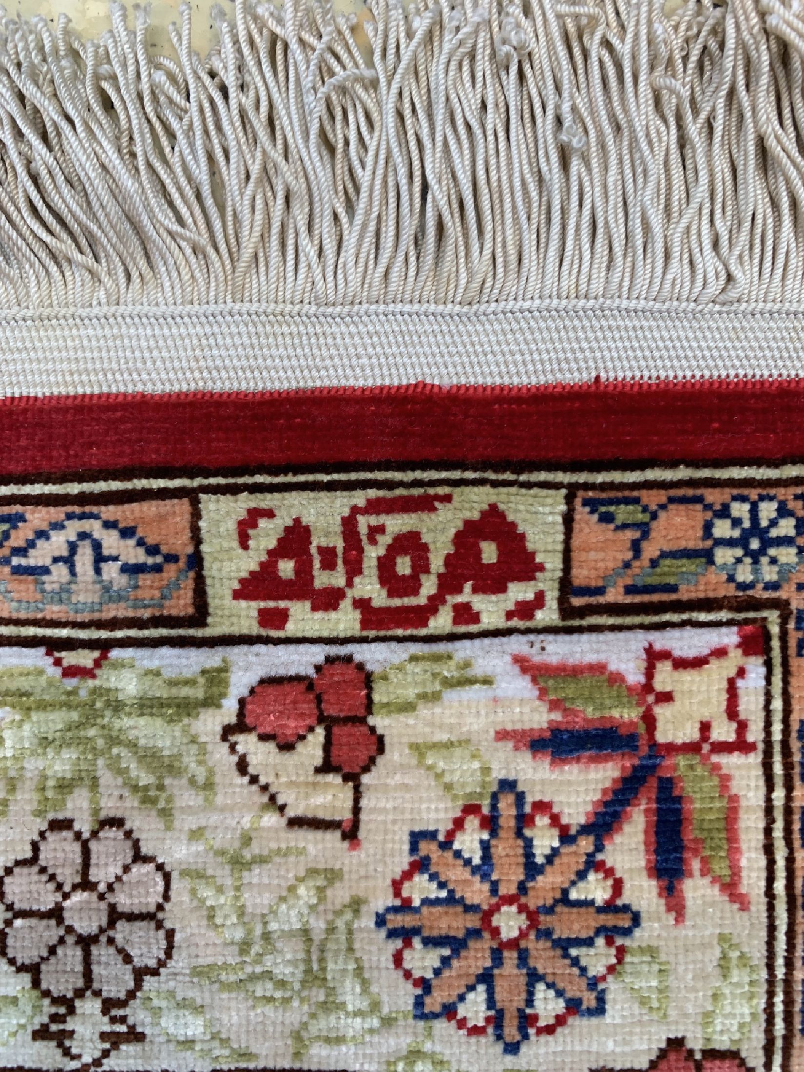 Detail d: Hereke Seide, signiert, Türkei, ca. 50 Jahre, reine Naturseide, ca. 73 x 50 cm, gereinigt, EHZ: 1