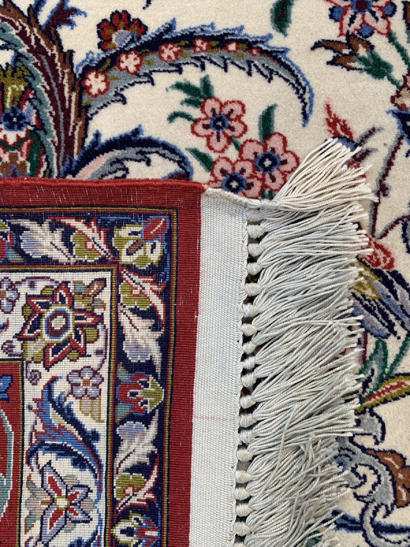 Detail d: Esfahan fein, Persien, um 1950, Korkwolle auf Seide, ca. 233 x 155 cm, ca. 1,0 Mio. Kn/qm, EHZ: 2