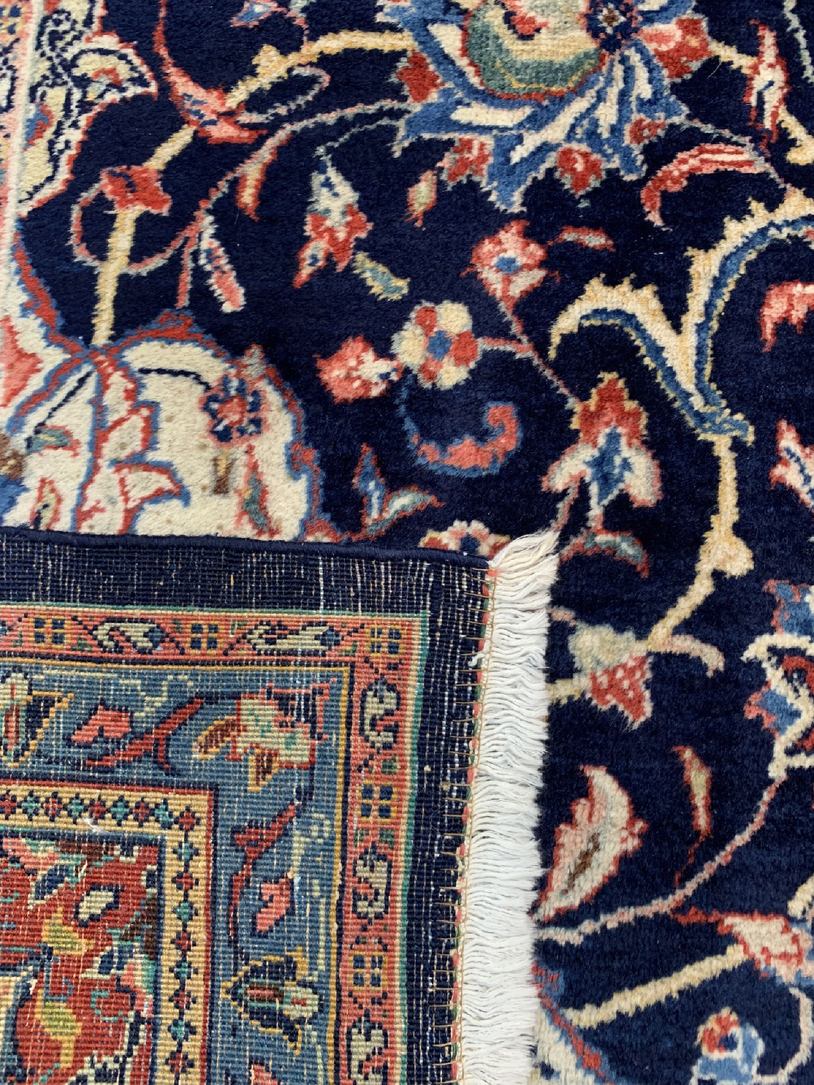 Detail d: Sarogh alt, Persien, ca. 50 Jahre, Wolle auf Baumwolle, ca. 345 x 230 cm, EHZ: 2