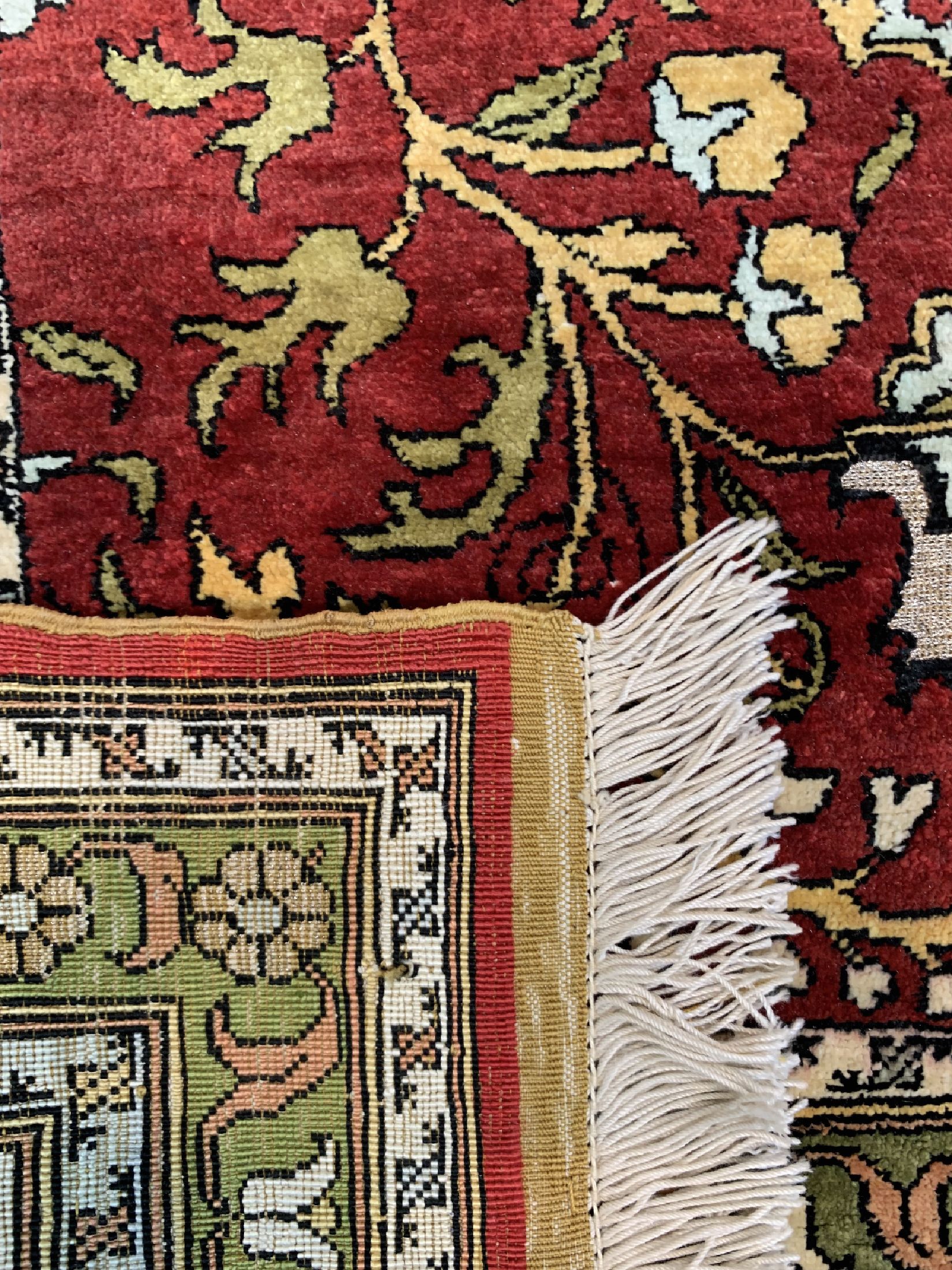 Detail e: Hereke Seide fein, Persien, um 1940/1950, reine Naturseide, ca. 154 x 98 cm, EHZ: 1-2