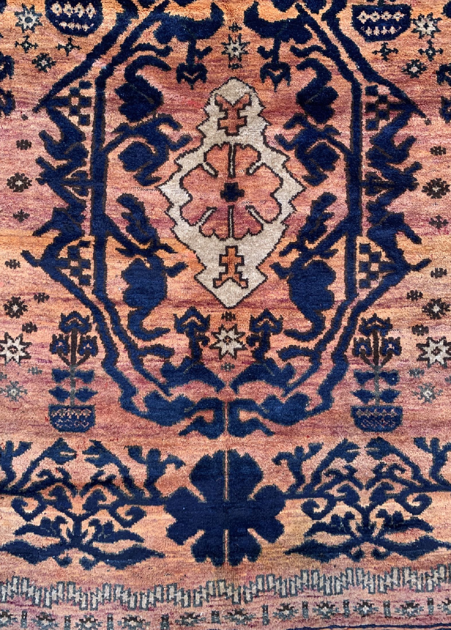 Detail b: Karakalpak antik, Kirgisistan, um 1900, Wolle auf Wolle, ca. 240 x 140 cm, EHZ: 4