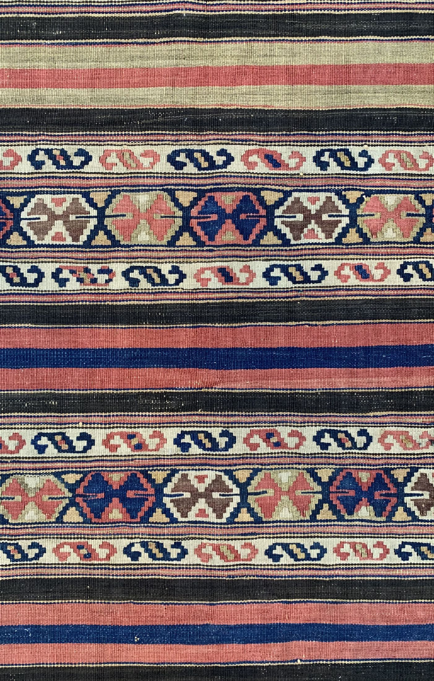 Detail d: Shahsawan Kelim antik, Persien, 19.Jhd, Wolle auf Wolle, ca. 230 x 107 cm, EHZ: 2