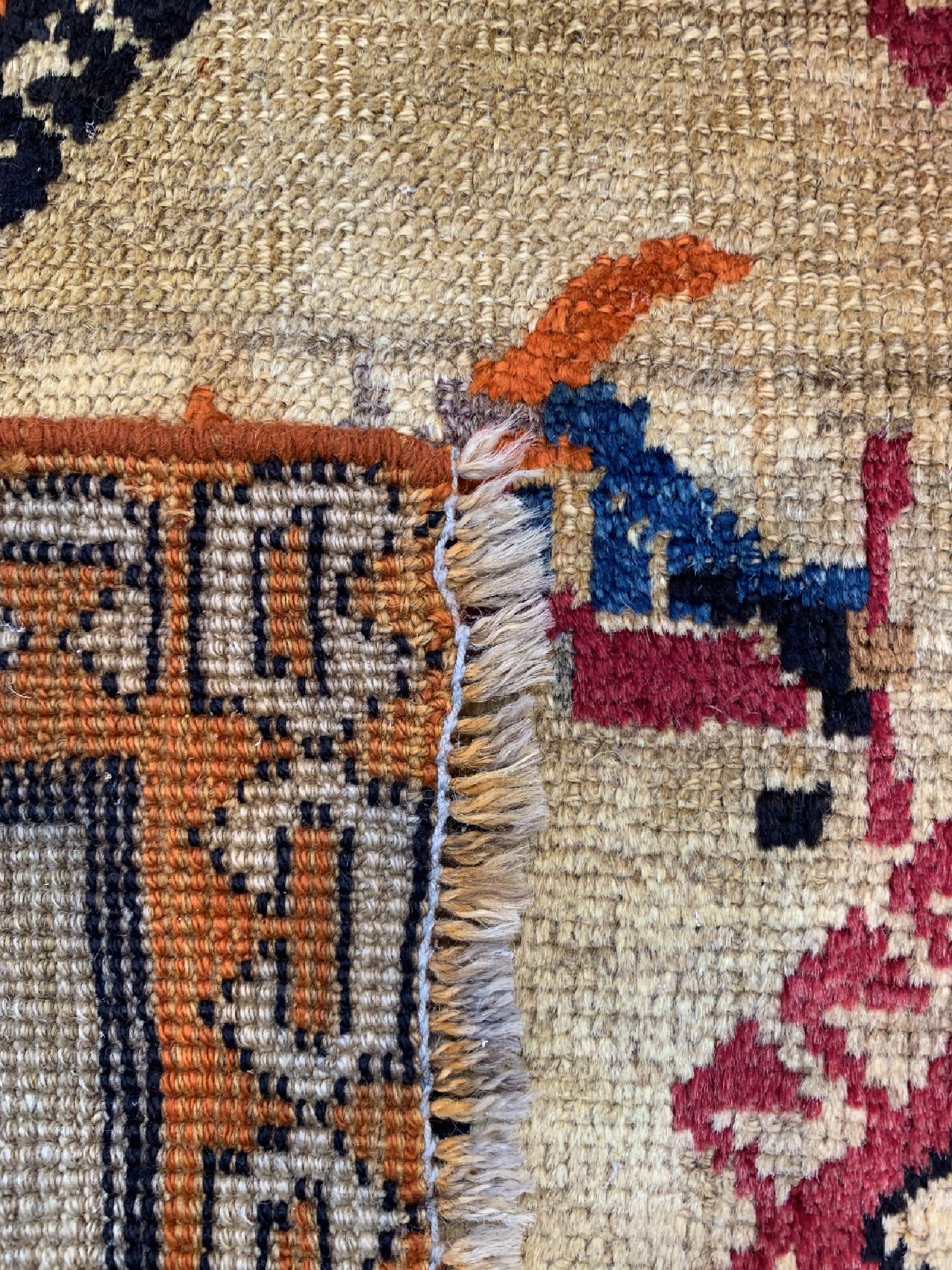 Detail d: Gabbeh alt, Persien, um 1940, Wolle auf Wolle, ca. 216 x 130 cm, EHZ: 3