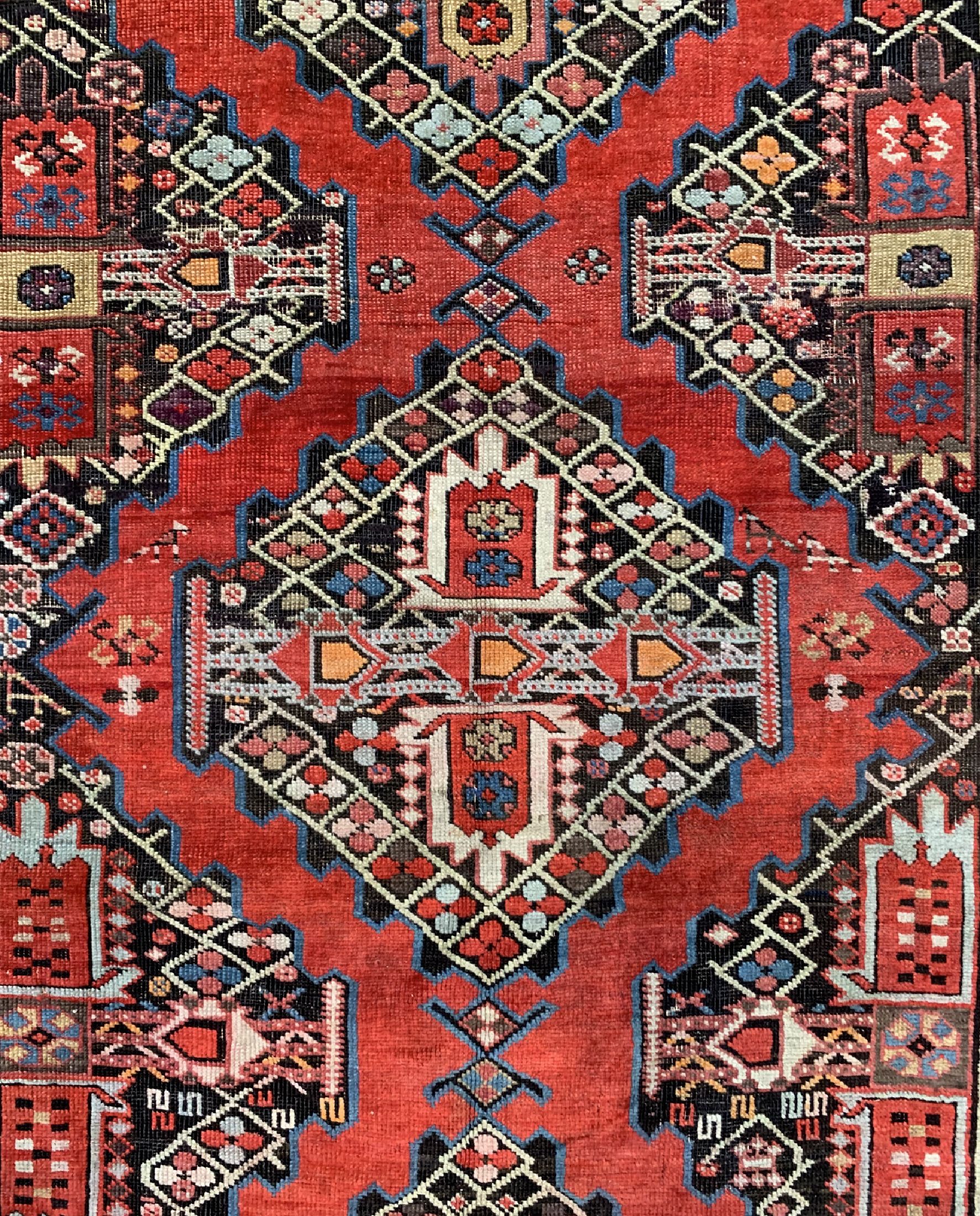 Detail c: Antiker Kazak, Kaukasus, um 1900, Wolle aufWolle, ca. 290 x 130 cm, EHZ: 4