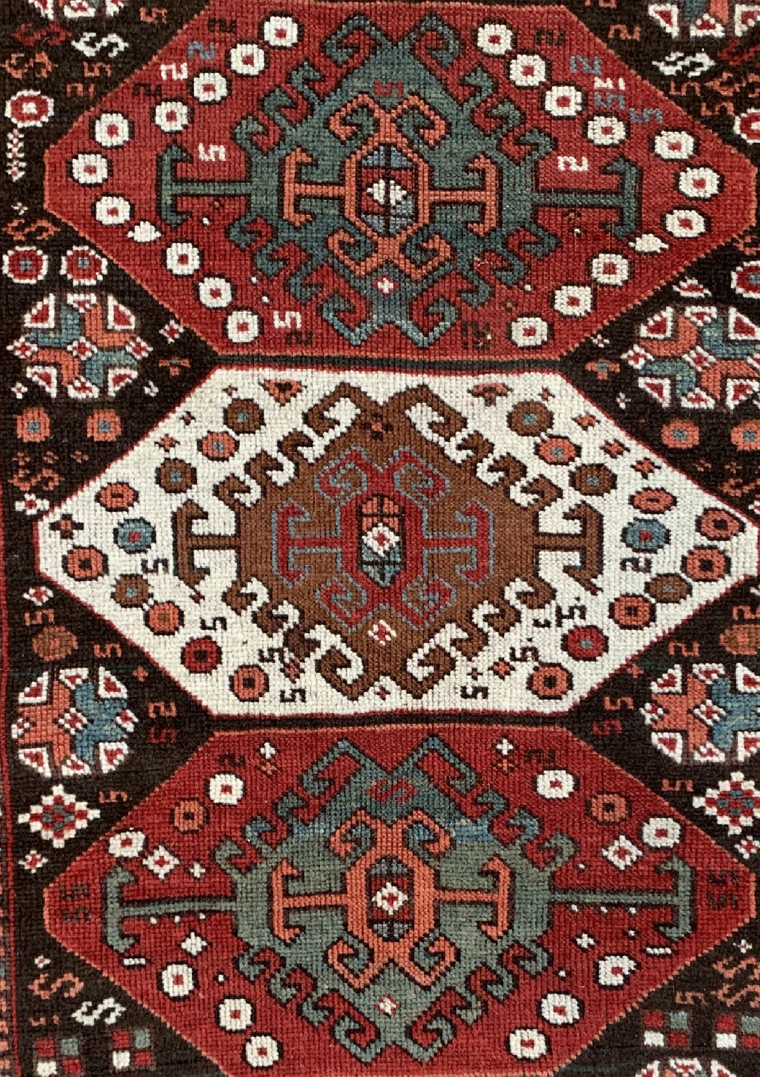 Detail c: Yürük antik, Türkei, um 1900, Wolle auf Wolle, ca. 290 x 120 cm, EHZ: 4