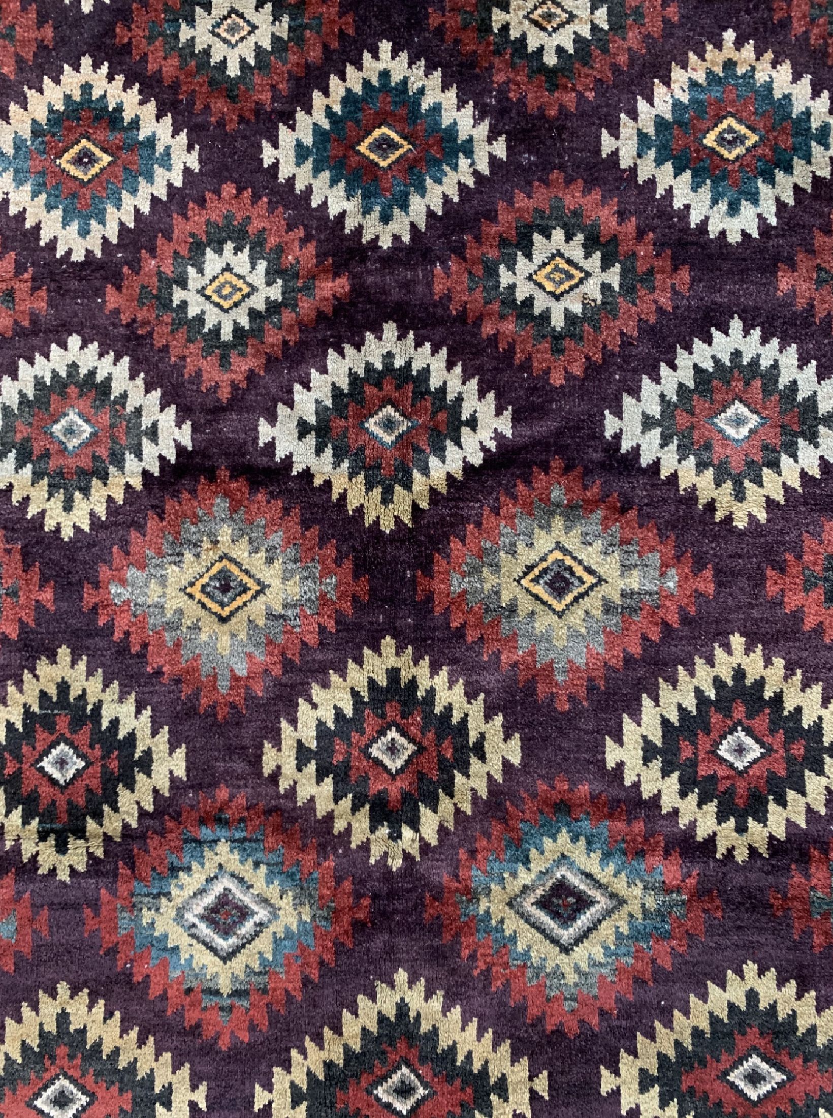 Detail c: Belutsch antik, Afghanistan, um 1900, Wolleauf Wolle, ca. 260 x 135 cm, EHZ: 4