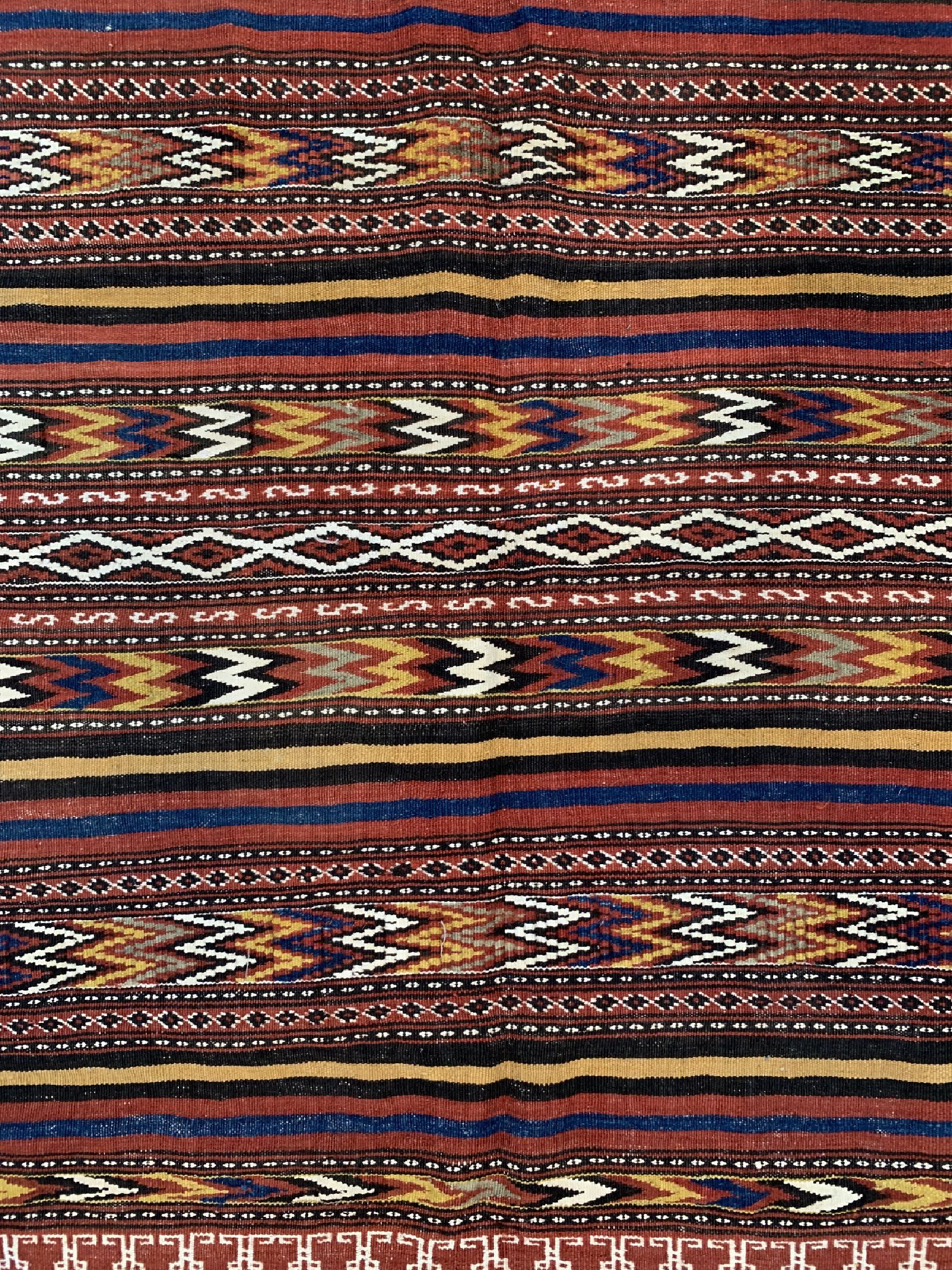 Detail c: Anatol Kelim, Türkei, um 1940, Wolle auf Wolle, ca. 290 x 135 cm, EHZ: 2