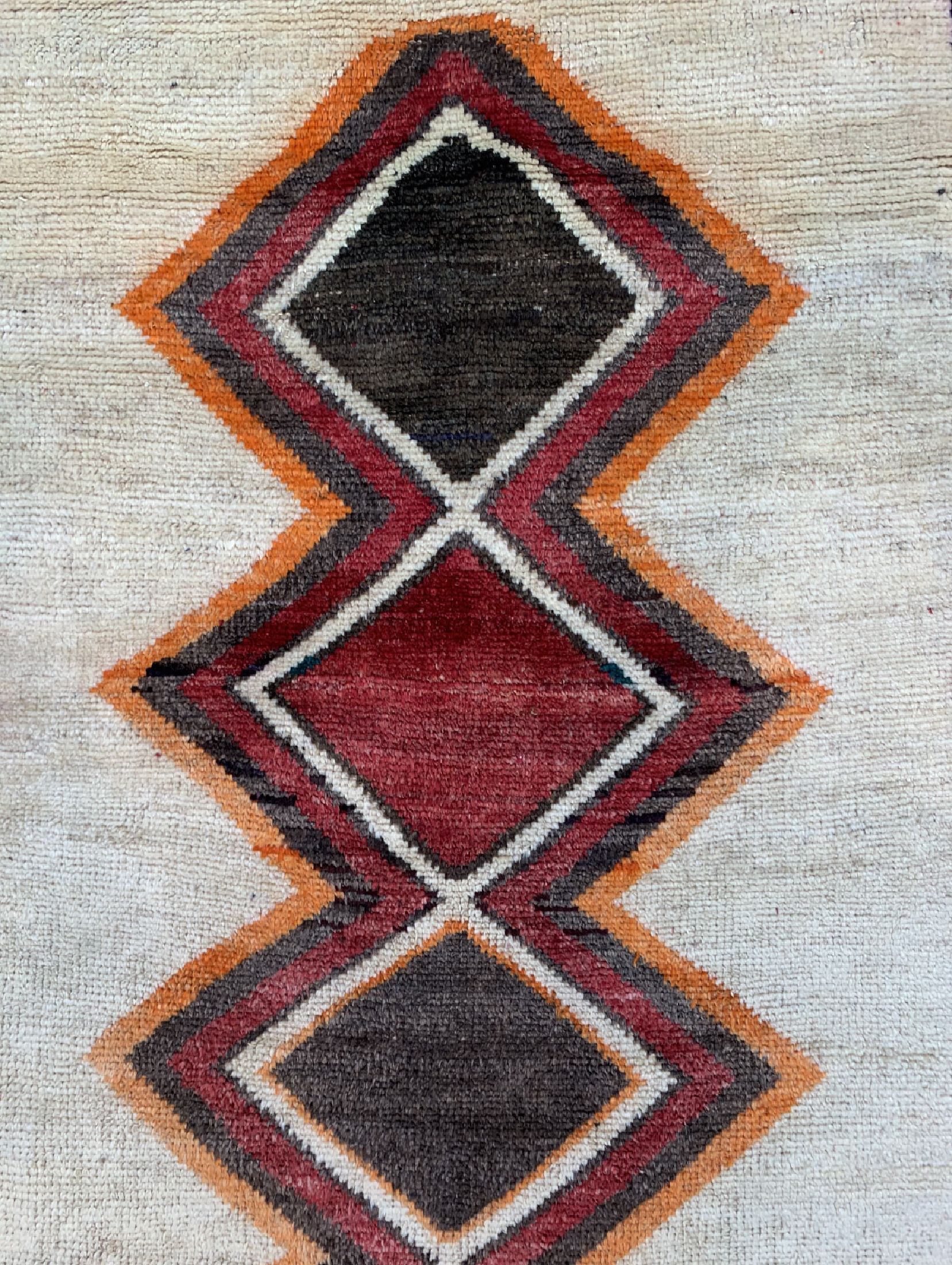 Detail c: Gabbeh alt, Persien, um 1950, Wolle auf Wolle, ca. 185 x 114 cm, EHZ: 3