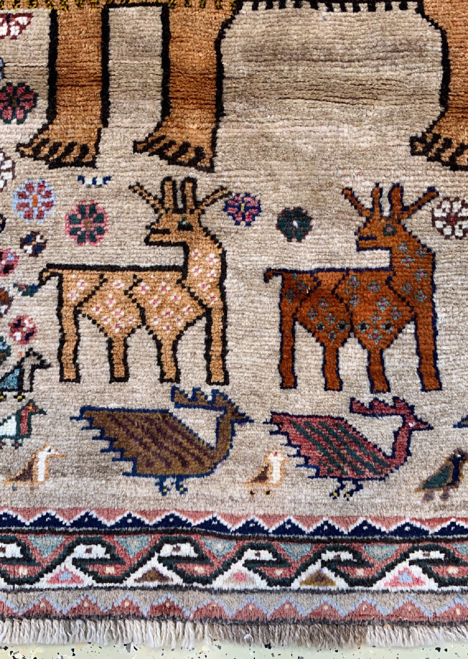 Detail b: Gabbeh alt, Persien, um 1960, Wolle auf Wolle, ca. 152 x 106 cm, EHZ: 4