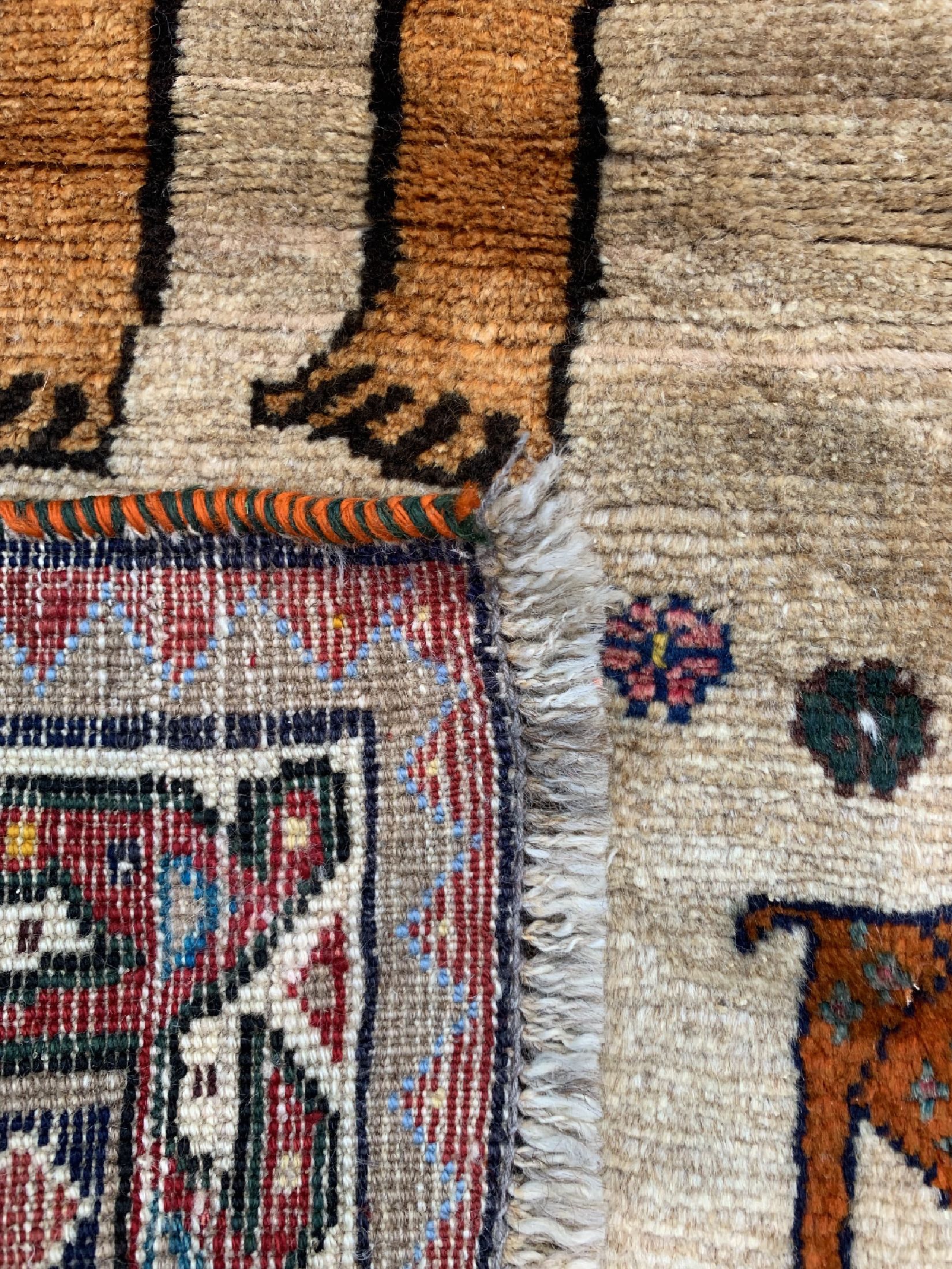 Detail d: Gabbeh alt, Persien, um 1960, Wolle auf Wolle, ca. 152 x 106 cm, EHZ: 4