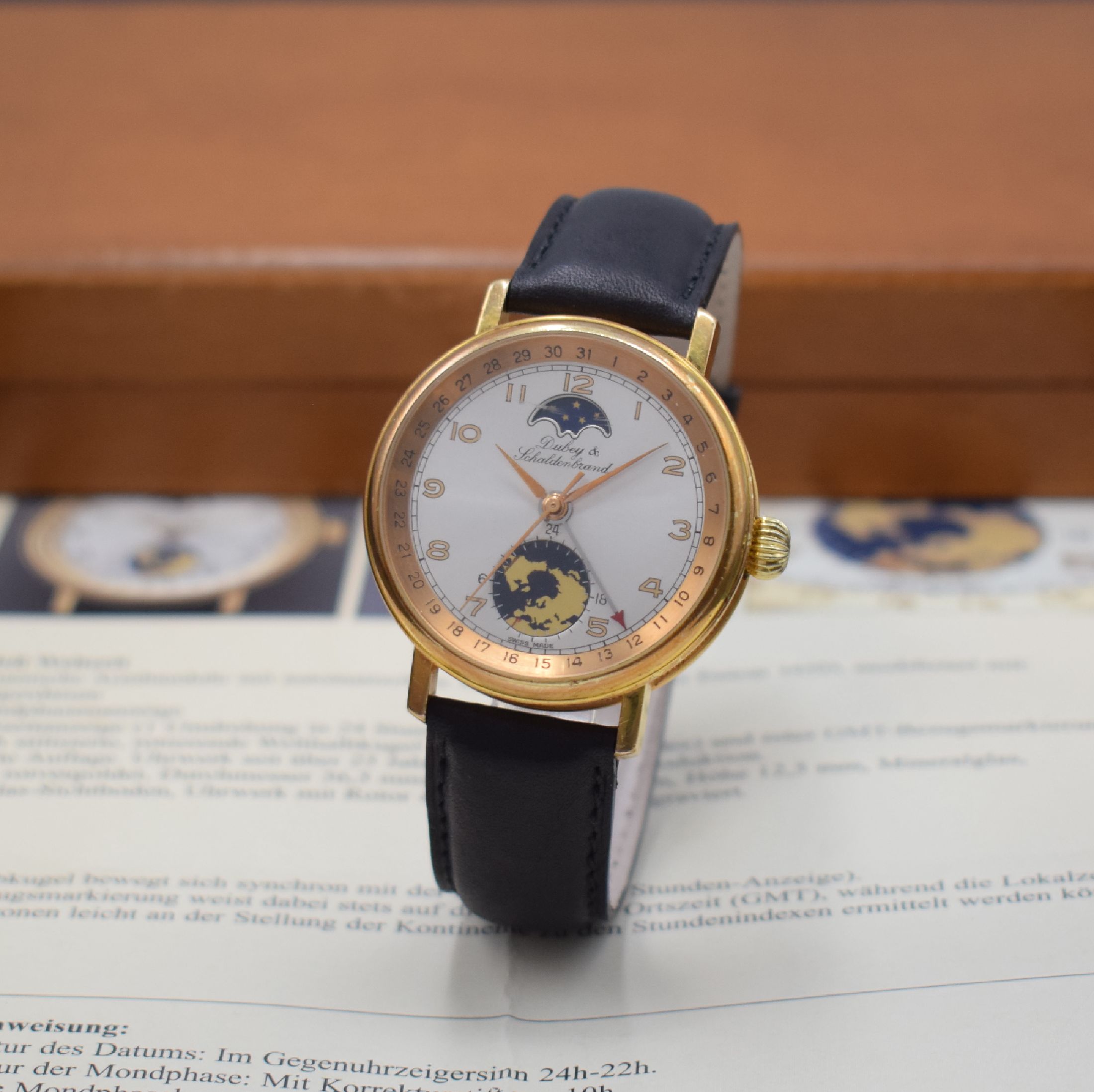 DUBEY & SCHALDENBRAND Herrenarmbanduhr Modell Weltzeit mit Mondphase, Schweiz um 1995, Automatik, lt. Datenblatt in geringer Stückzahl produziert, ...