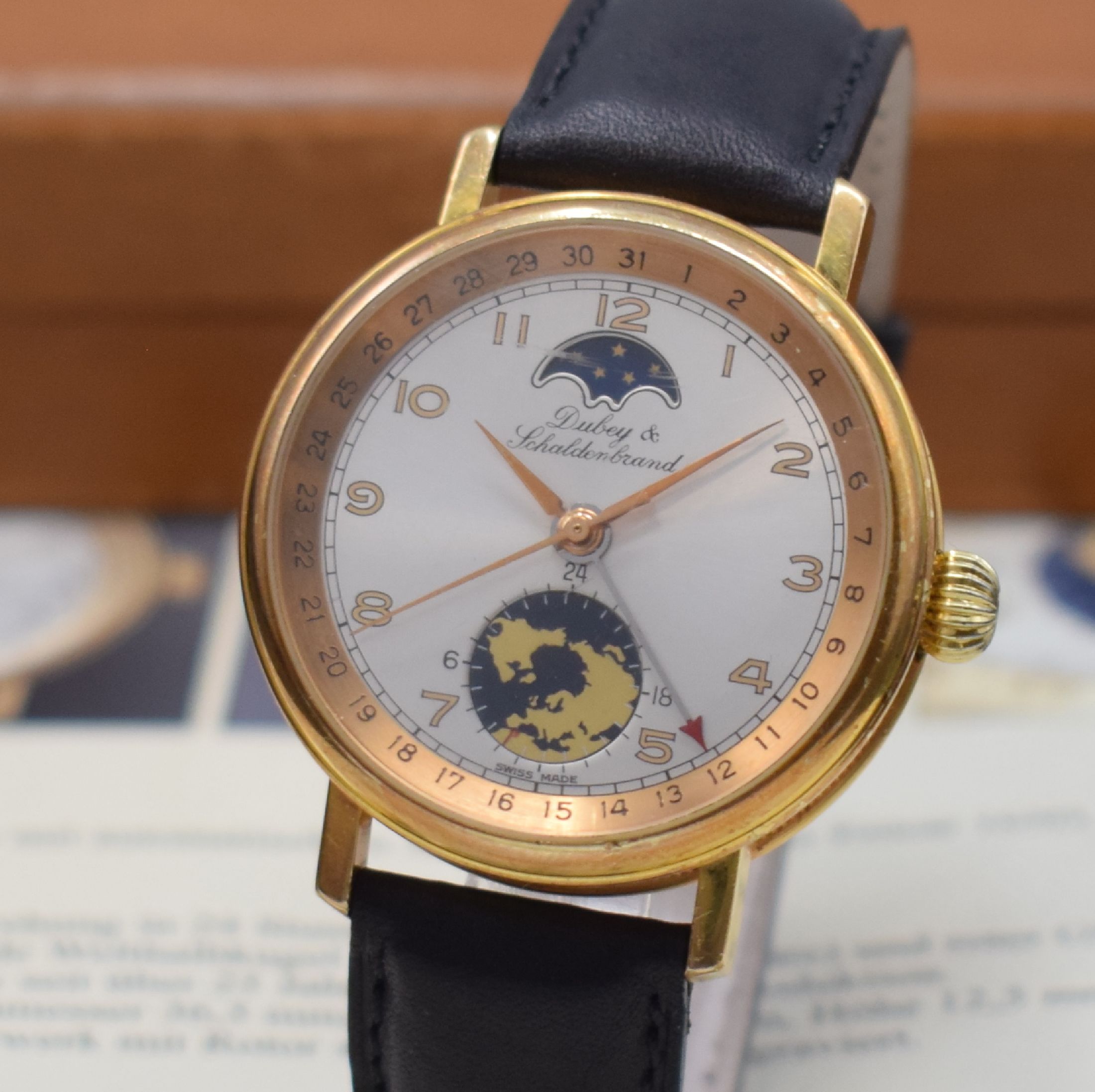 Detail a: DUBEY & SCHALDENBRAND Herrenarmbanduhr Modell Weltzeit mit Mondphase, Schweiz um 1995, Automatik, lt. Datenblatt in geringer Stückzahl produziert, ...