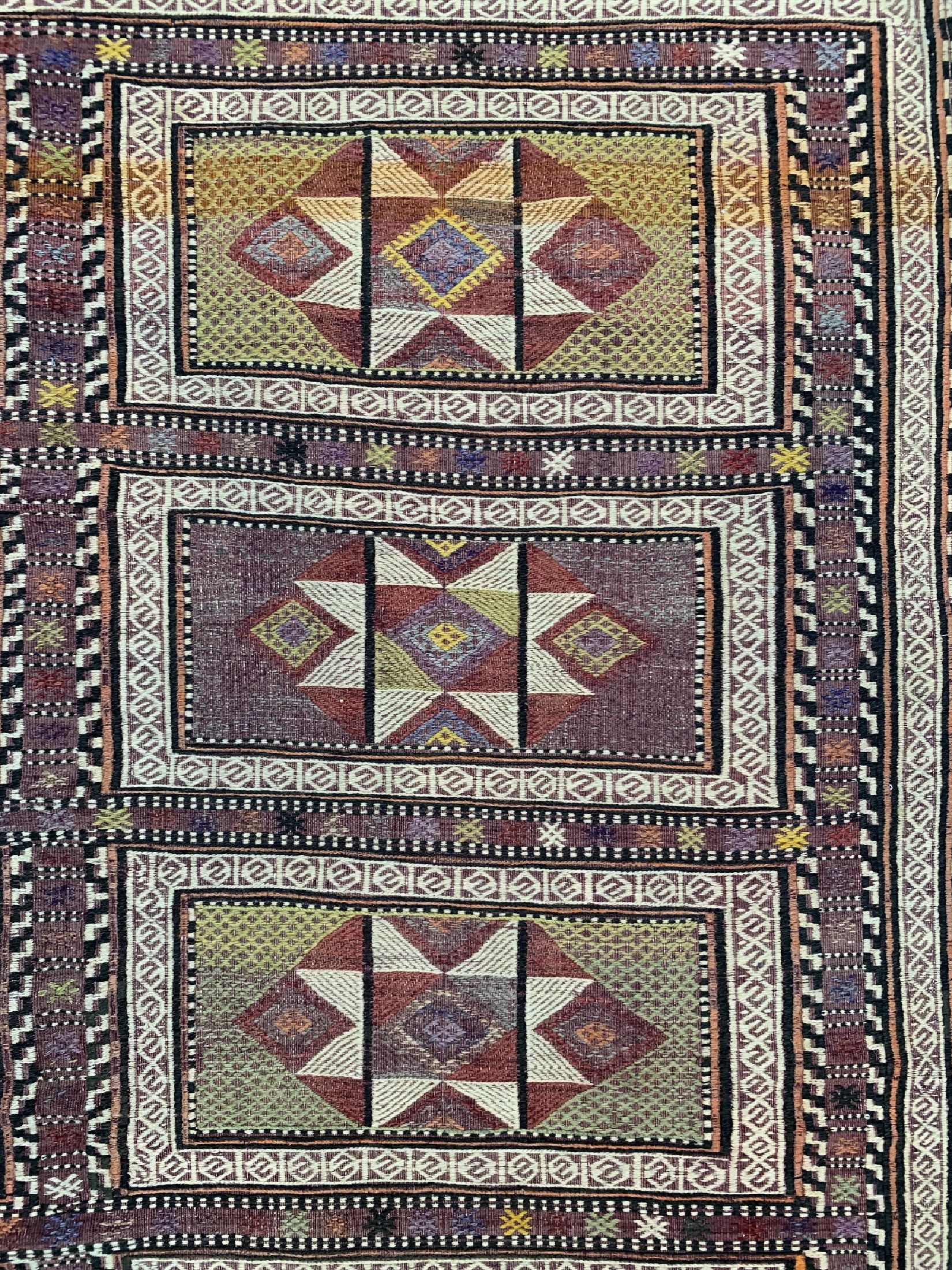 Detail c: Antiker Cicim, Türkei, um 1900, Wolle auf Wolle, ca. 210 x 145 cm, EHZ: 3-4