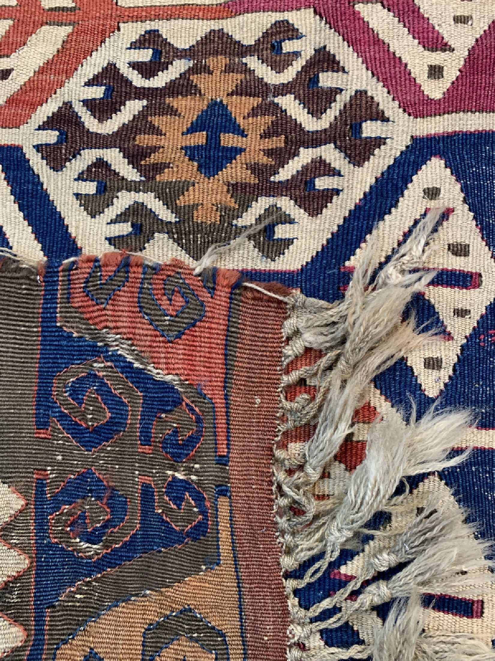 Detail e: Antiker Hotamis Kelim, Türkei, 19.Jhd, Wolle auf Wolle, ca. 360 x 160 cm, EHZ: 4