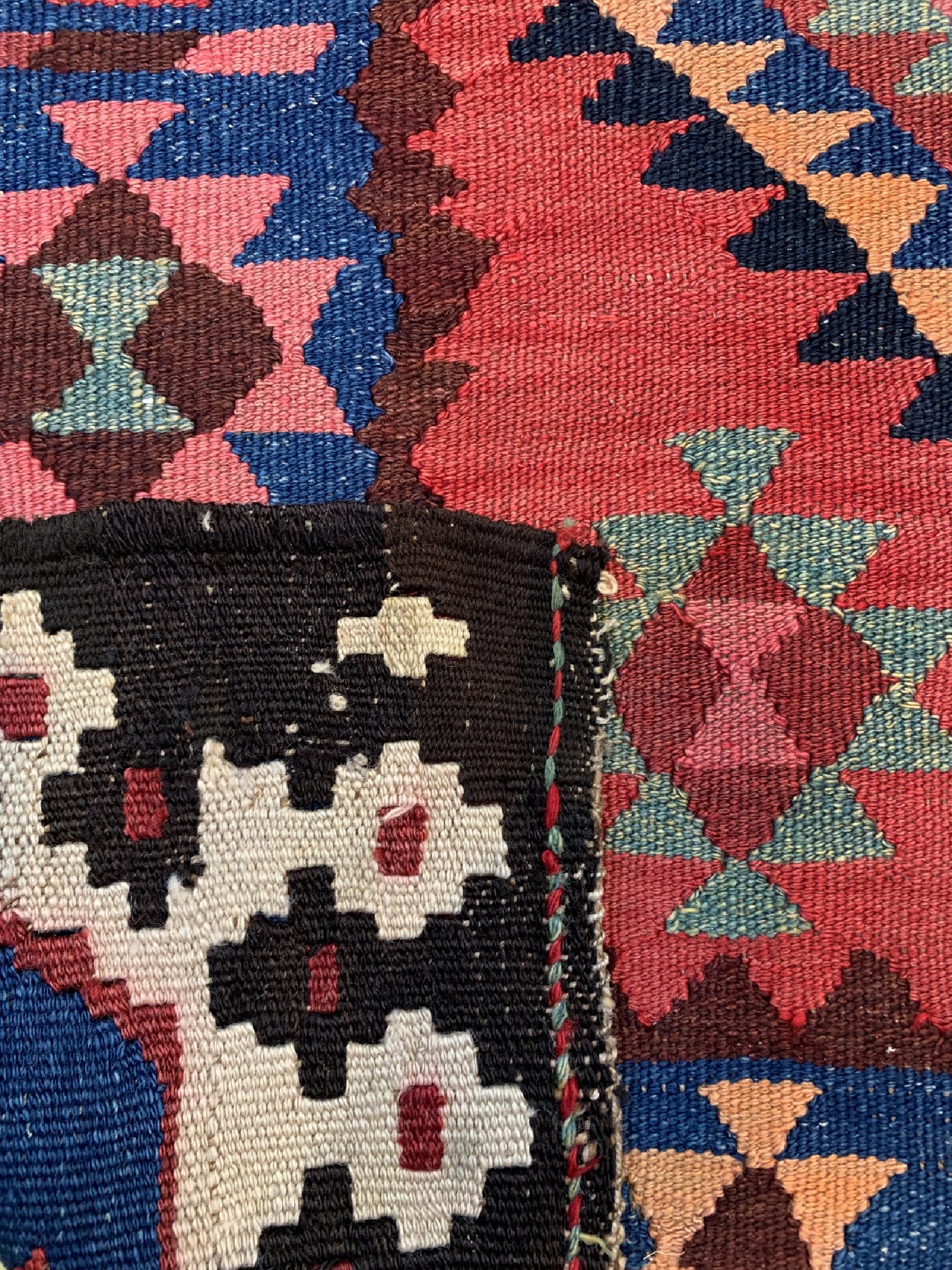 Detail e: Bidjar Kelim, Persien, um 1940, Wolle auf Wolle, ca. 297 x 143 cm, EHZ: 2