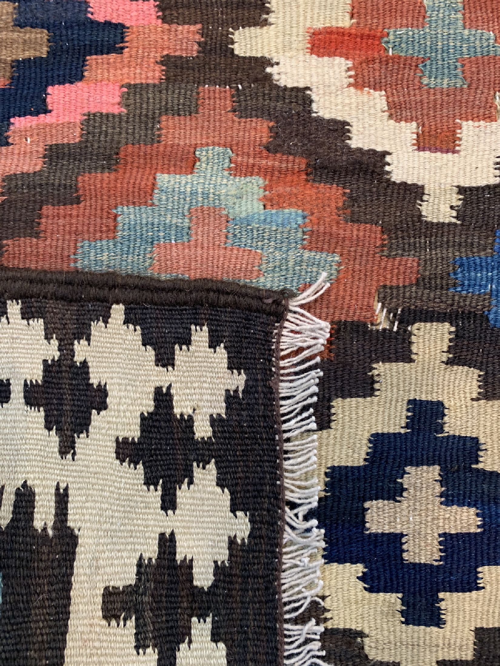 Detail d: Bidjar Kelim antik, Persien, um 1900, Wolleauf Baumwolle, ca. 330 x 140 cm, EHZ: 3