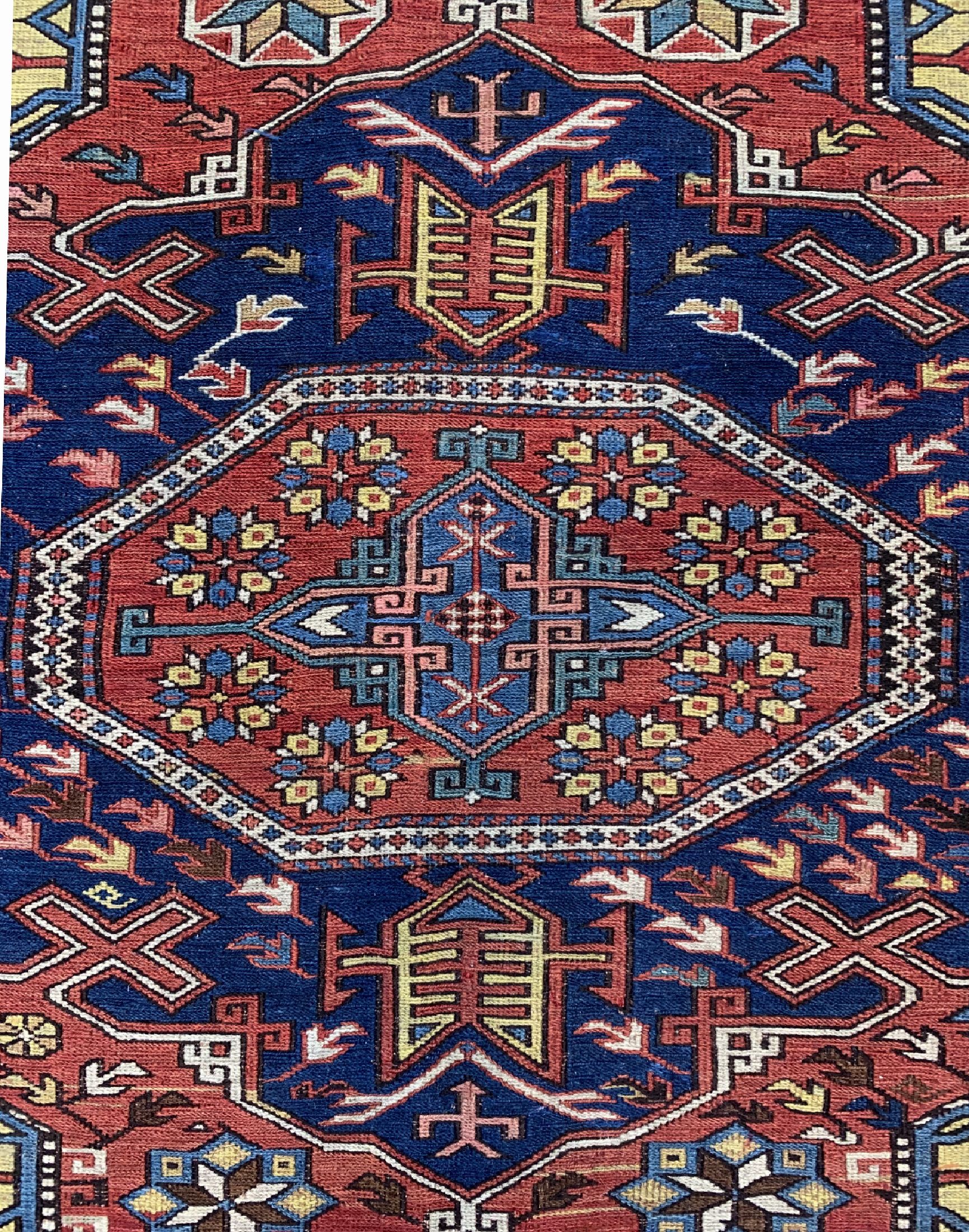 Detail c: Antiker Sumakh, Kaukasus, 19.Jhd, Wolle aufWolle, ca. 240 x 150 cm, EHZ: 2(kleine Löcher)