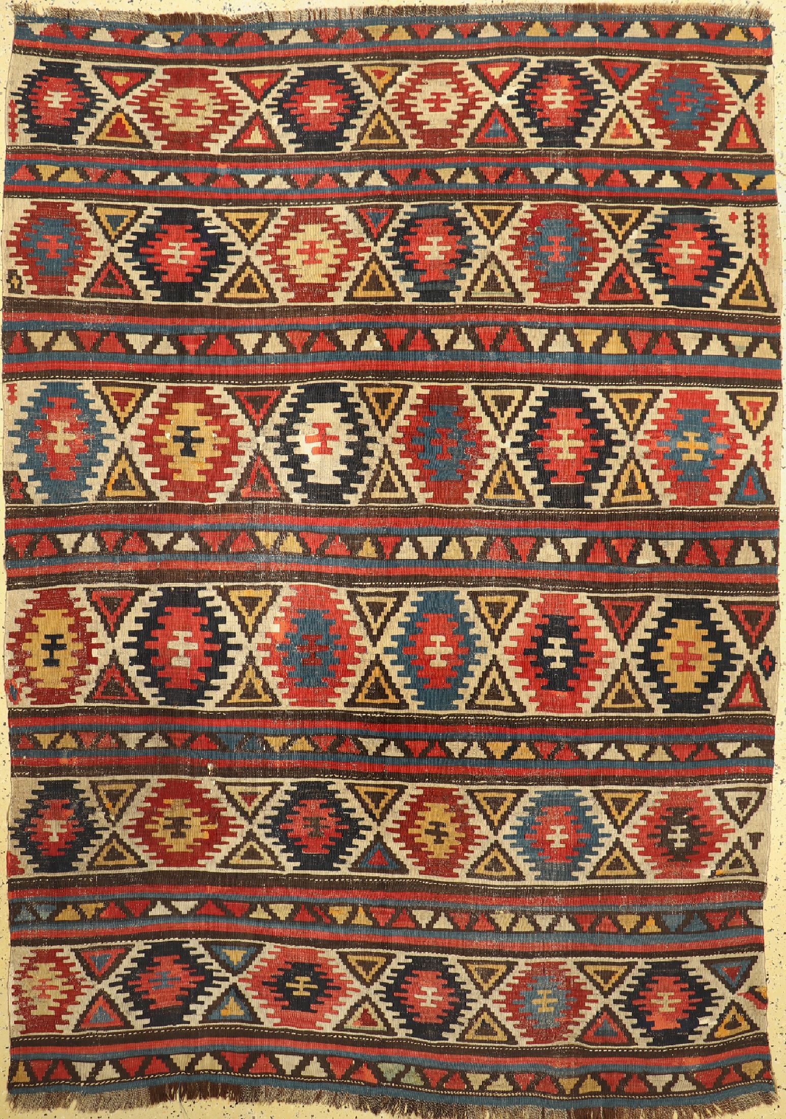 Schirwan Kelim antik, Kaukasus, 19.Jhd, Wolle auf Wolle, ca. 260 x 185 cm, EHZ: 2-3, (kleine Löcher)