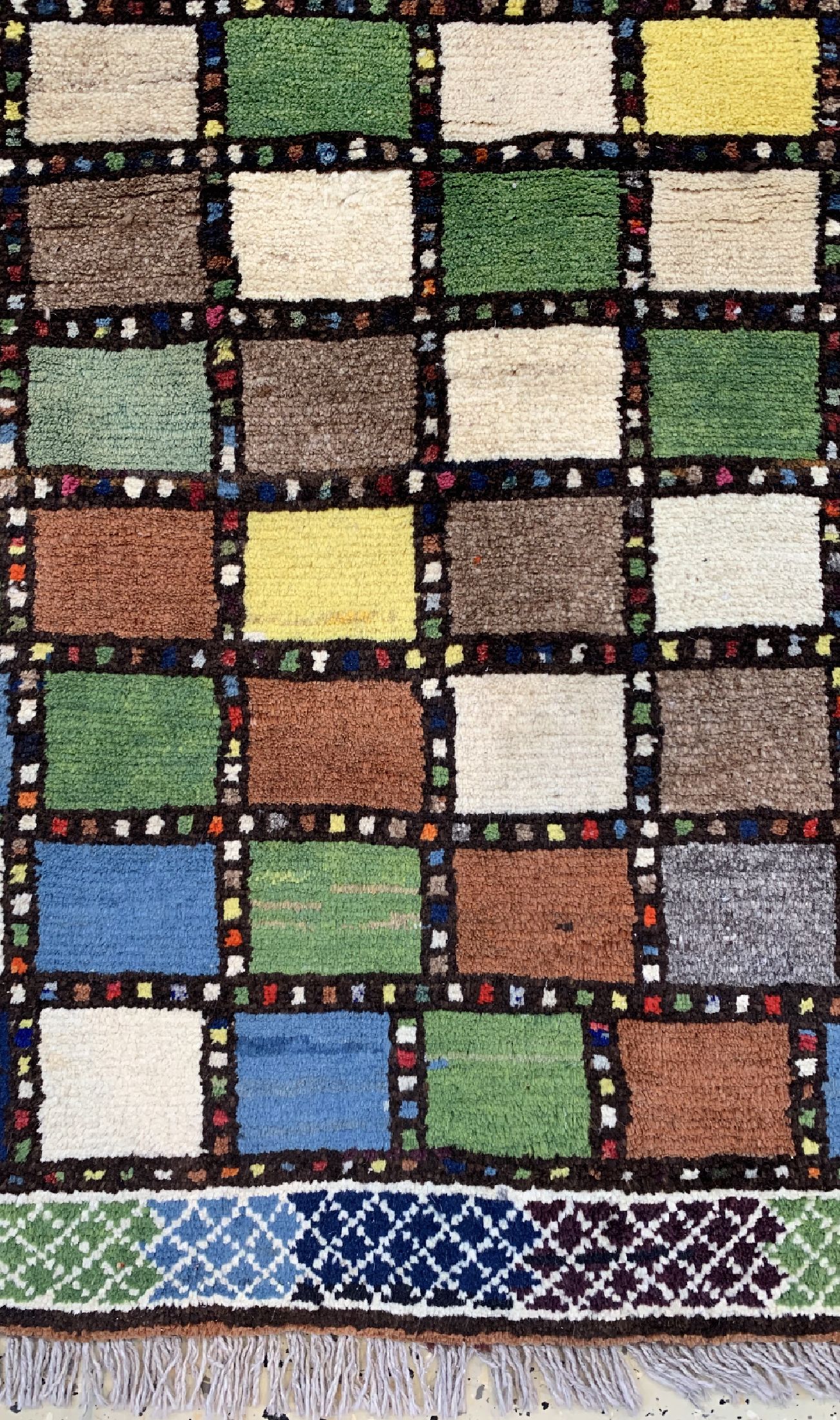 Detail b: Gabbeh alt, Persien, ca. 50 Jahre, Wolle auf Wolle, ca. 140 x 90 cm, EHZ: 2