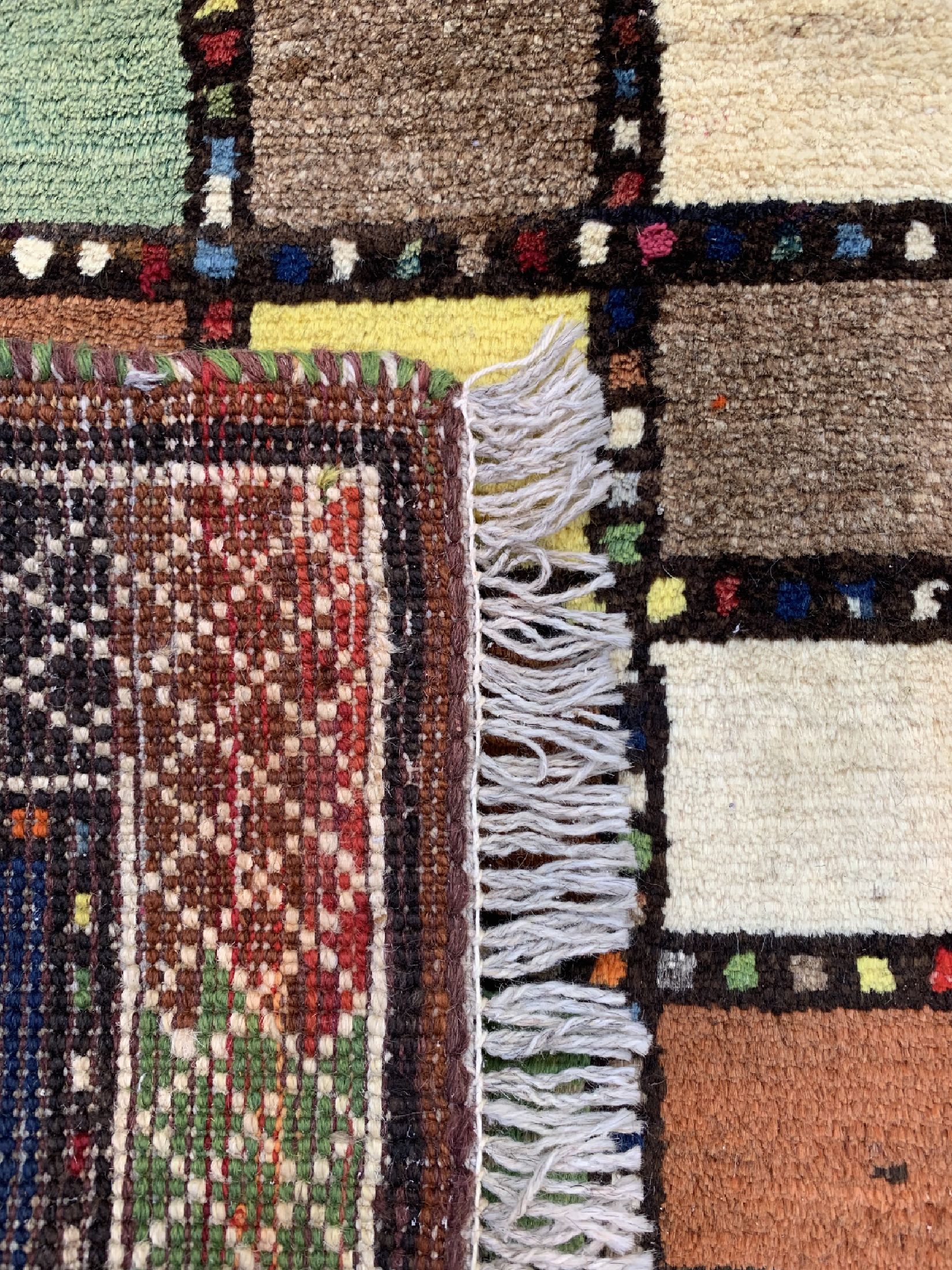 Detail d: Gabbeh alt, Persien, ca. 50 Jahre, Wolle auf Wolle, ca. 140 x 90 cm, EHZ: 2