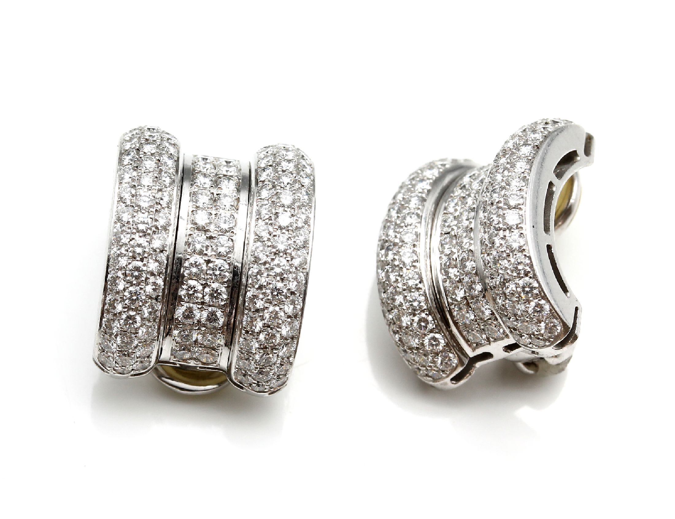 Detail a: Paar 18 kt Gold CHOPARD Brillant-Ohrclips, WG 750/000, sign. und num., Brillanten zus. ca. 5.00 ct feines Weiß-Weiß/lr-vs, total ca. 18.4 g