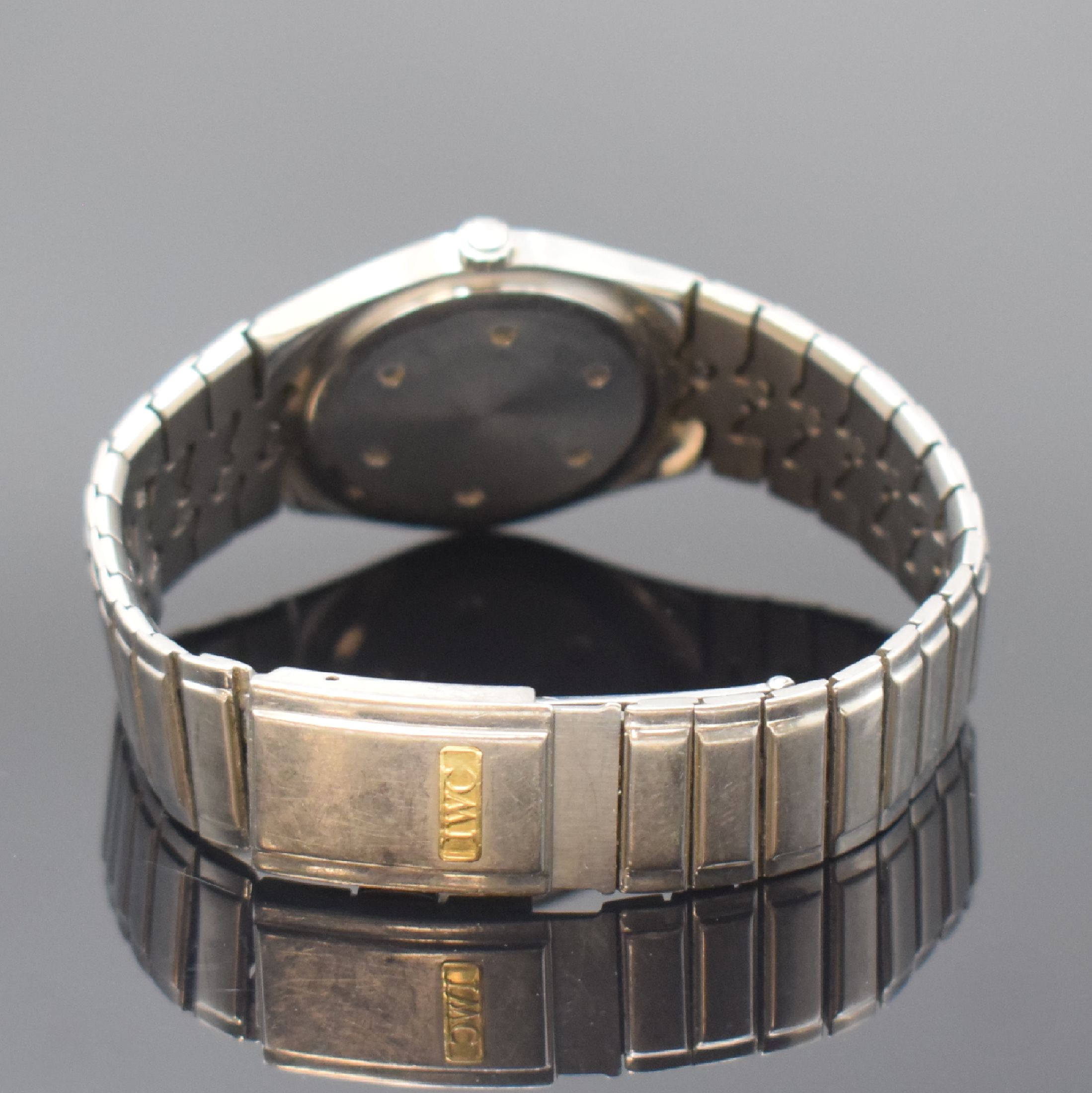 Detail b: IWC Damenarmbanduhr Ingenieur, Schweiz 1980er Jahre, quarz, Titangeh. inkl. Gliederband m. Faltschl., Boden u. Lünette verschr., schwarzes ...