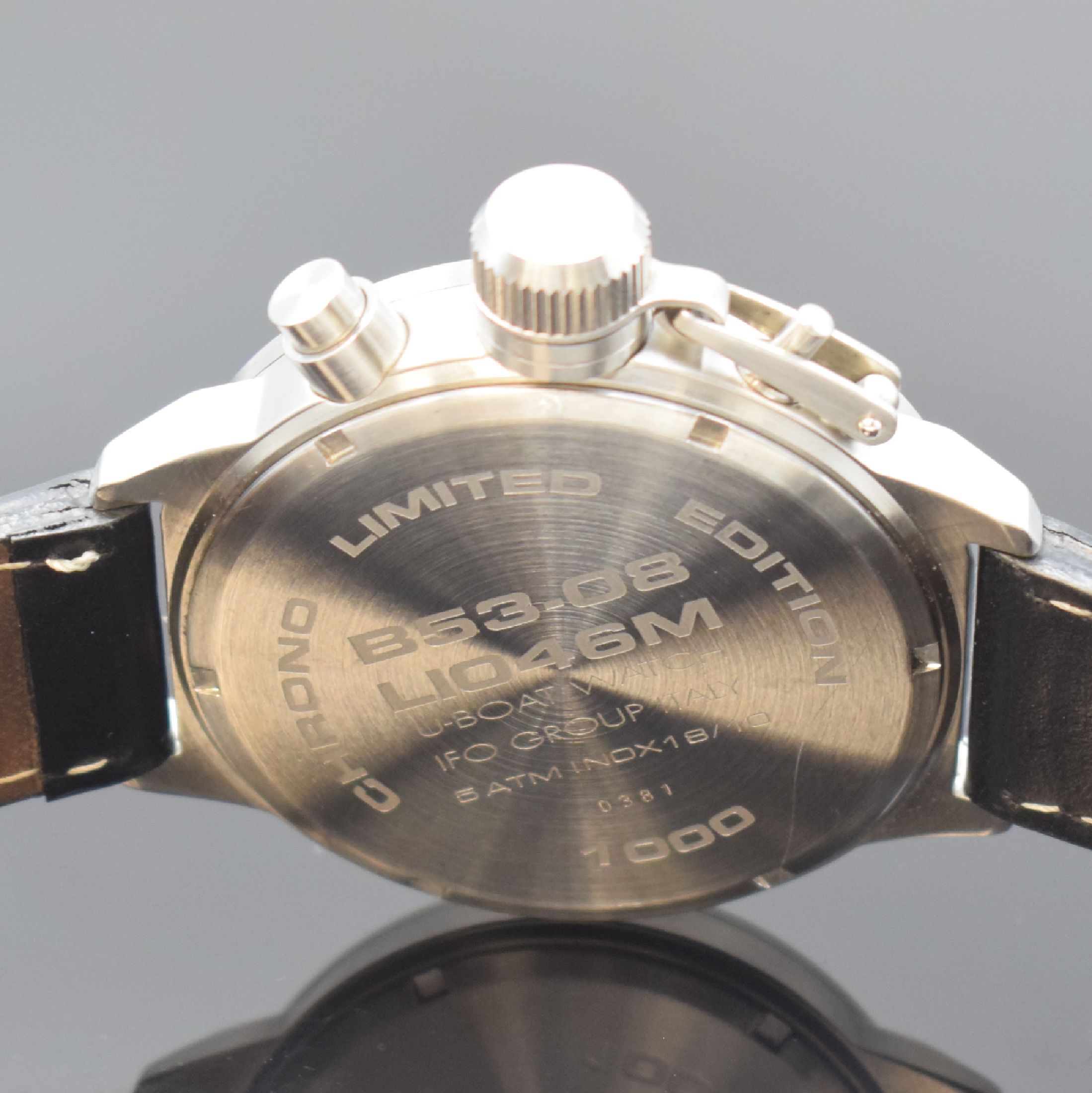Detail d: U-BOAT IFO Left Hook Chronograph limited Edition Herrenarmbanduhr, Italien um 2010, quarz, Ref. B53-08, Edelstahlgeh. inkl. orig. Lederband m. dopp. ...