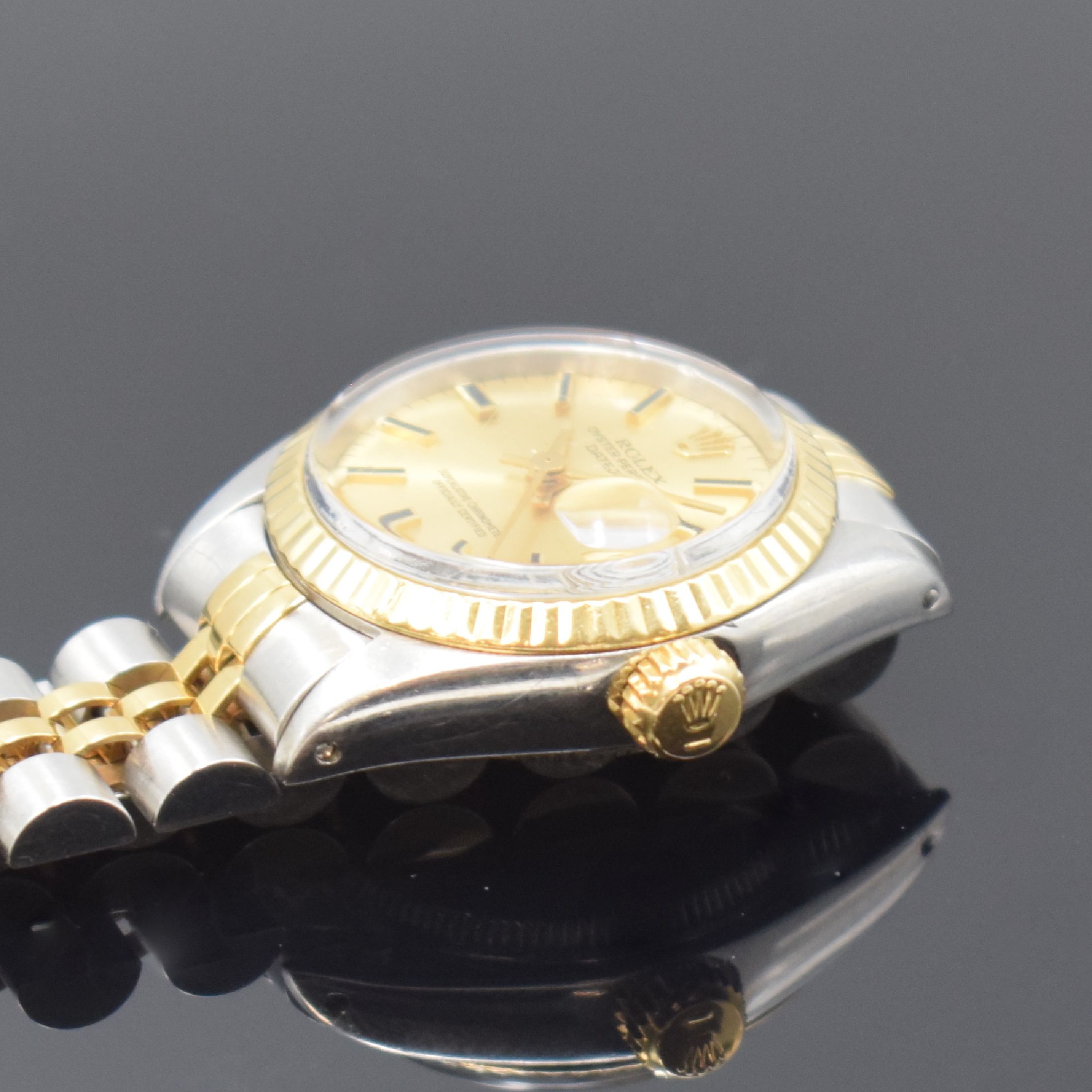 Detail d: ROLEX Datejust Damenarmbanduhr Referenz 6917, Schweiz um 1975, Automatik, Edelstahl u. Gold komb., verschr. Geh., Jubileeband m. Faltschl., gold. ...