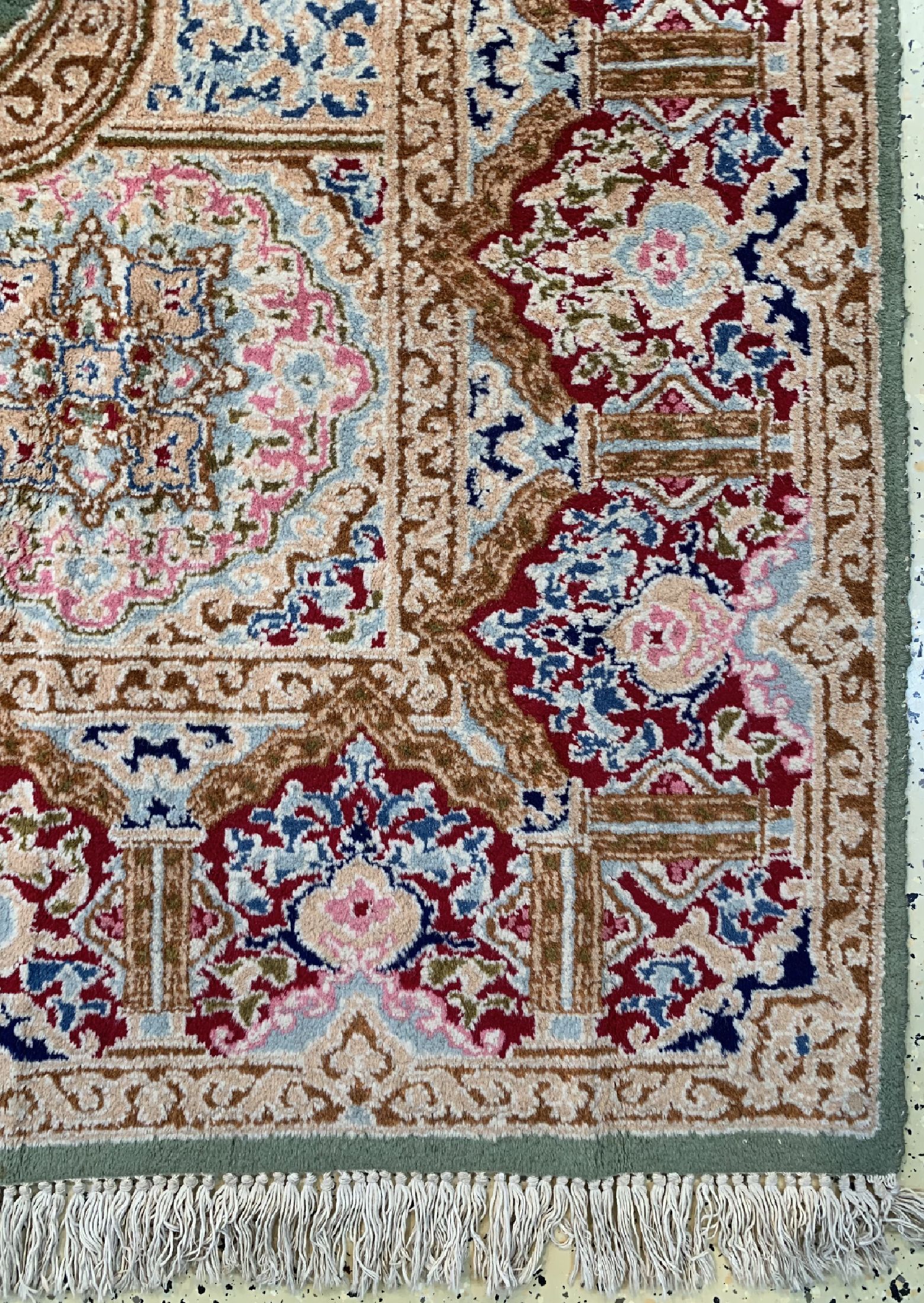 Detail a: Kerman, Persien, ca. 50 Jahre, Wolle auf Baumwolle, ca. 288 x 189 cm, EHZ: 2, Flecken
