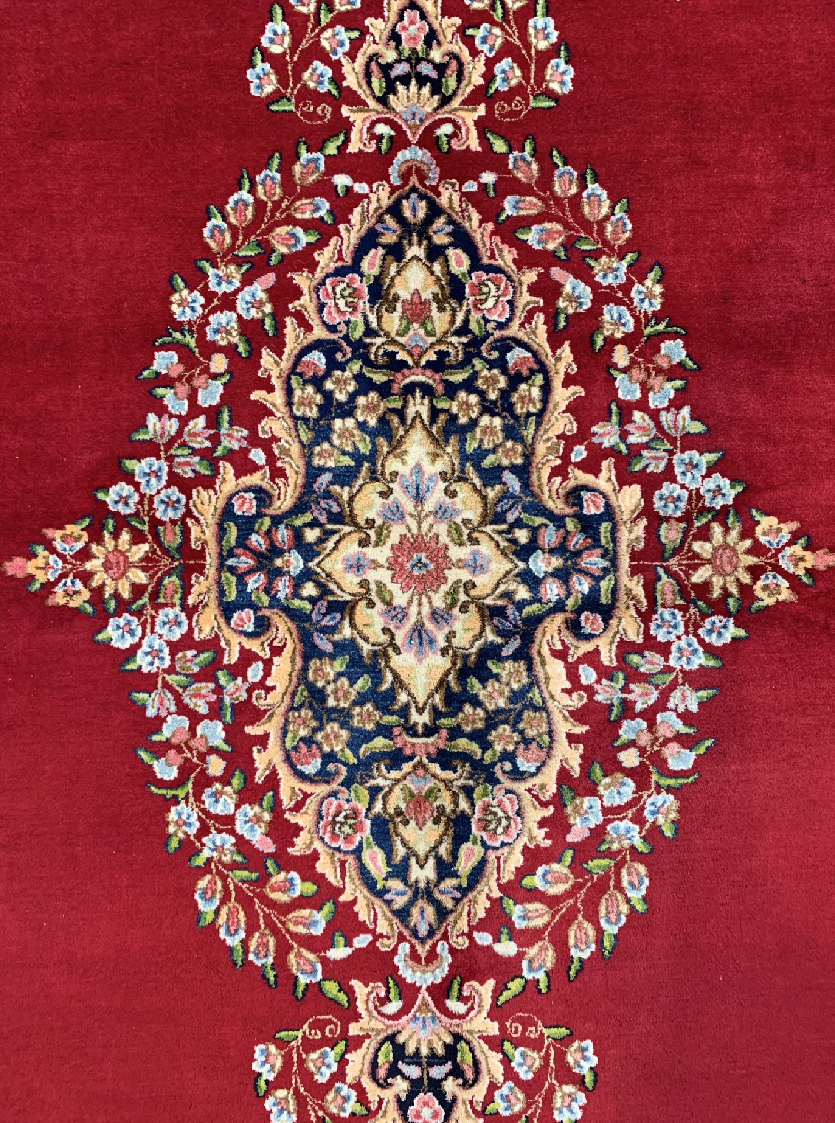 Detail c: Kerman, Persien, ca. 50 Jahre, Wolle auf Baumwolle, ca. 412 x 308 cm, EHZ: 2-3