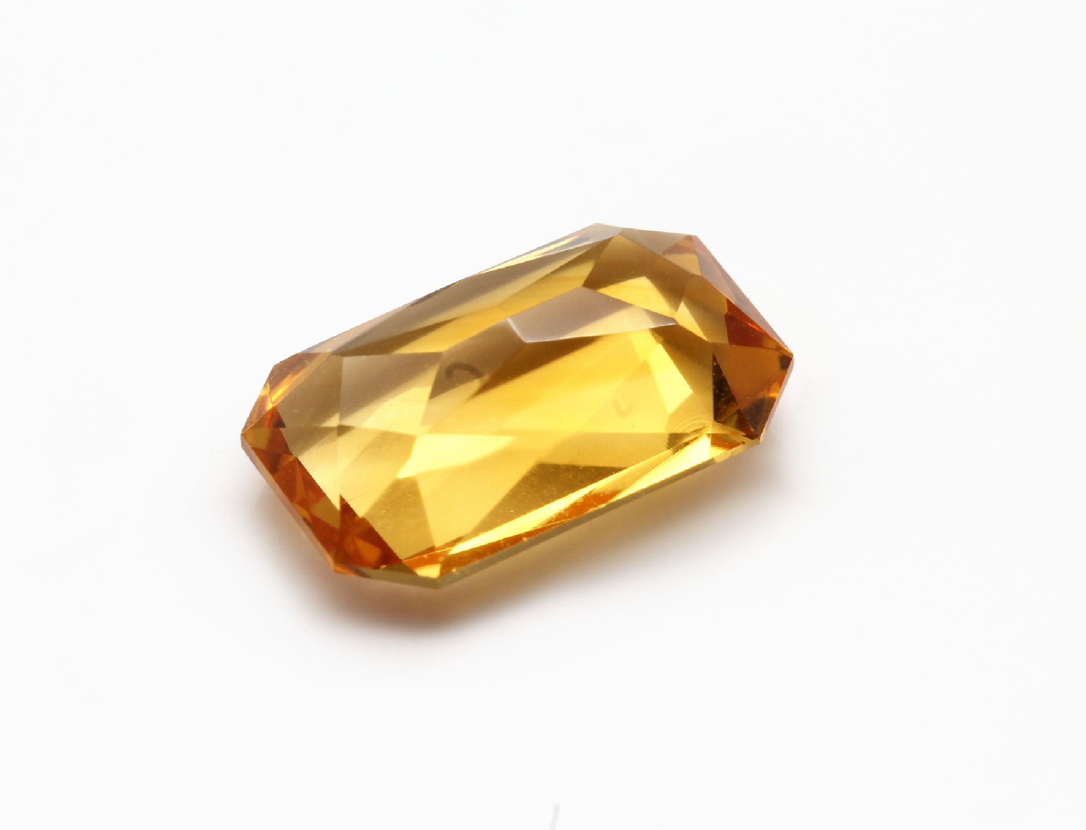 Detail b: Lot 5 lose facett. Palmera Citrine zus. 37.40 ct, in versch. Formen und Größen
