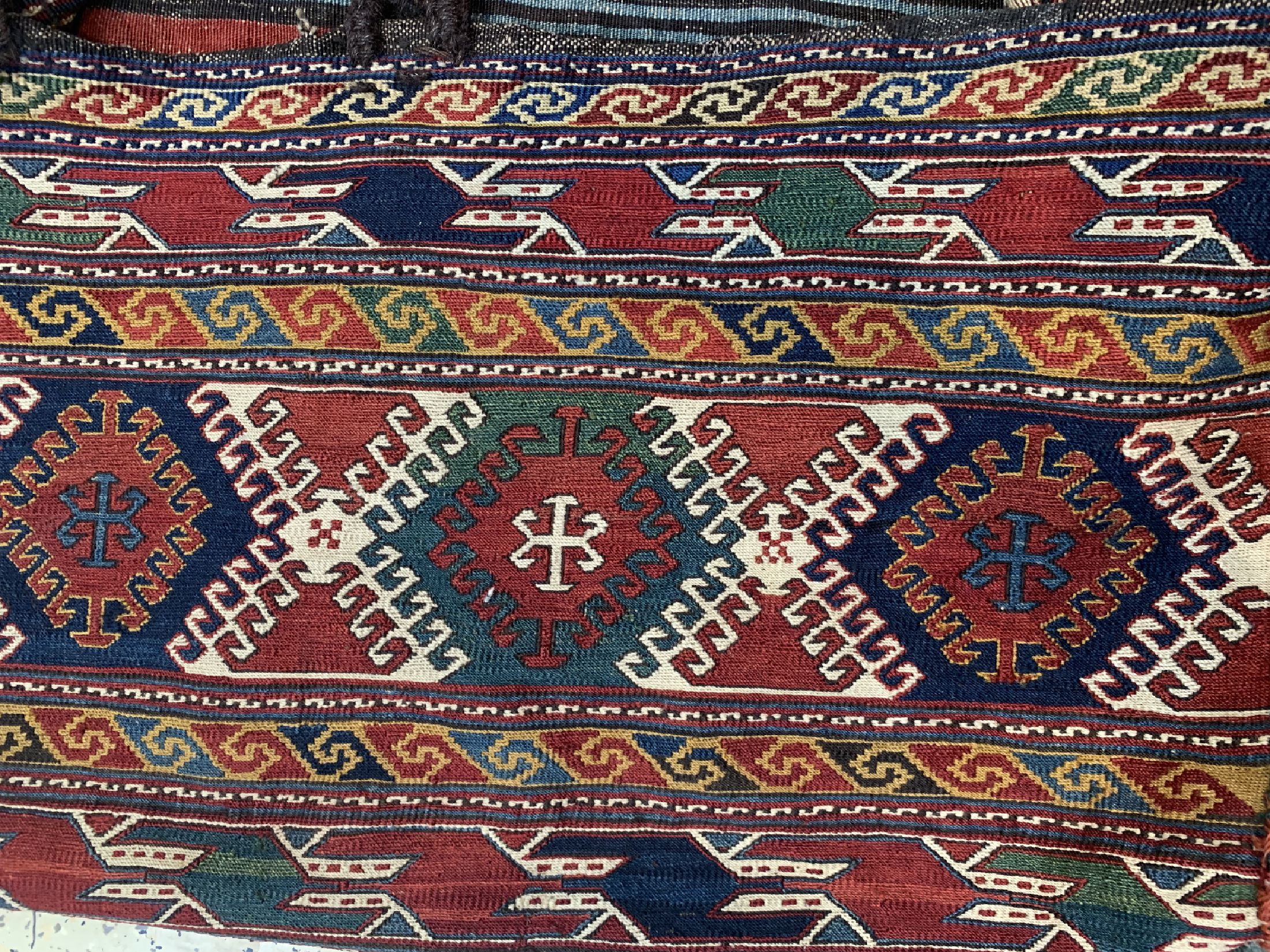 Detail c: Shahsawan"Mafrasch", Persien, 19.Jhd, Wolleauf Wolle, ca. 100 x 50 x 55 cm, EHZ: 1-2