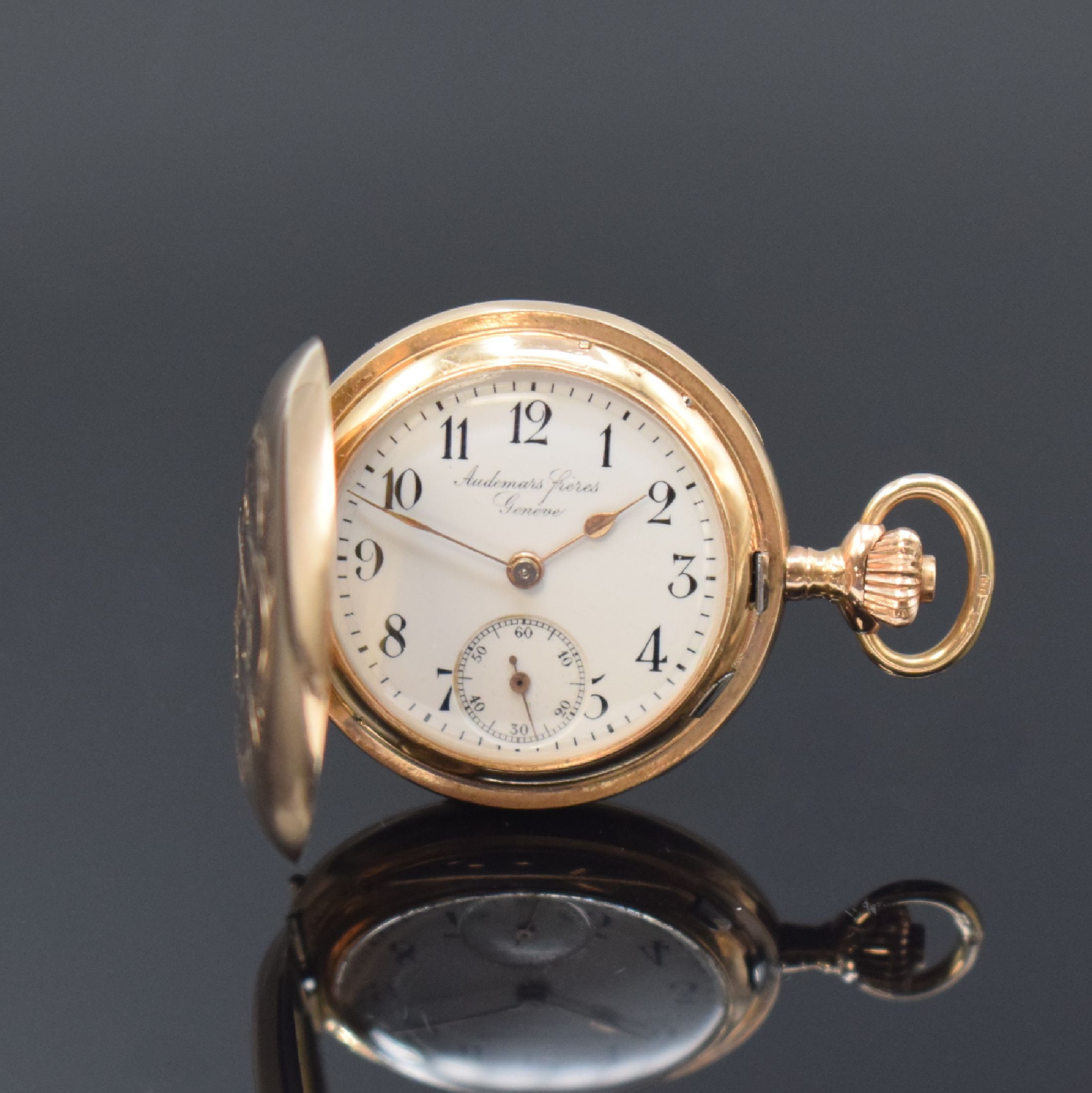AUDEMARS FRERES seltene Damensavonette in RG 585/000, Schweiz um 1910, glattes 3-Deckel Goldgeh., Sprungdeckel m. Monogramm-Grav., Medaillengrav. auf ...
