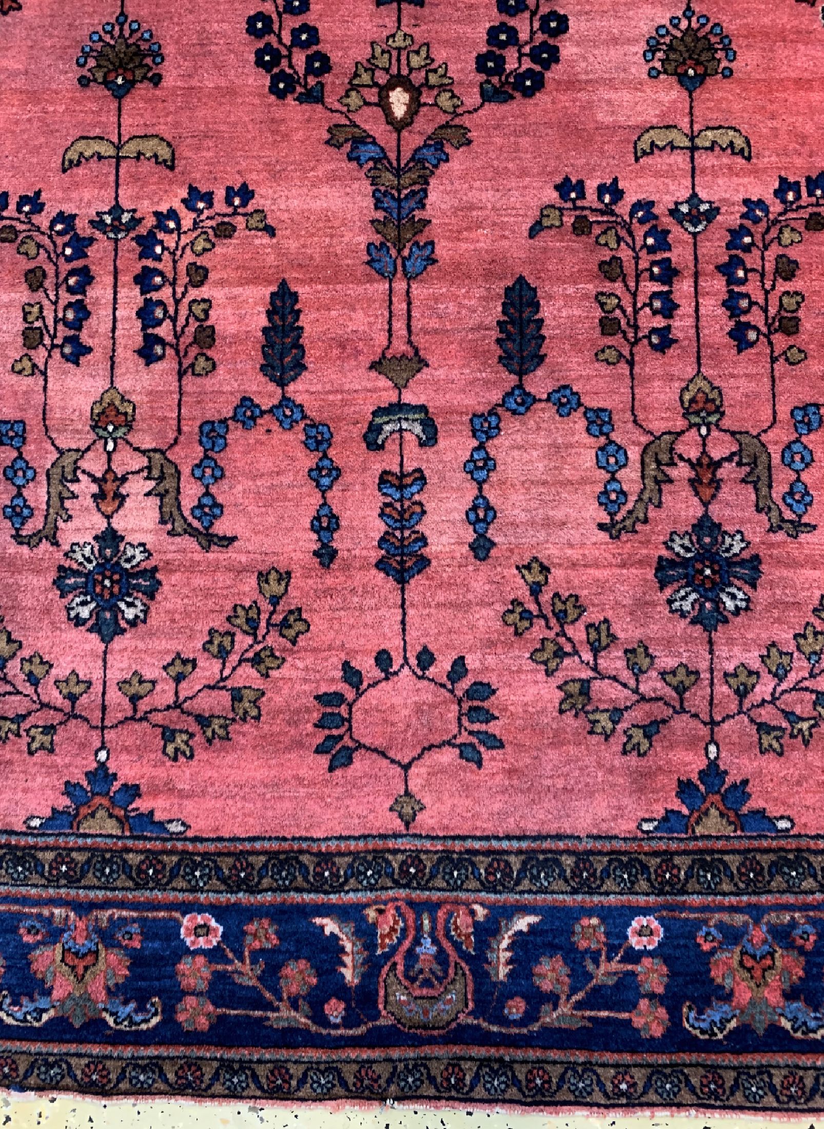 Detail b: Sarogh Mohajeran, Persien, "Us Re-Import", um 1900, Manchester-Korkwolle, ca. 194 x 128 cm, gereinigt, EHZ: 1-2(kleine Restaurierungen)