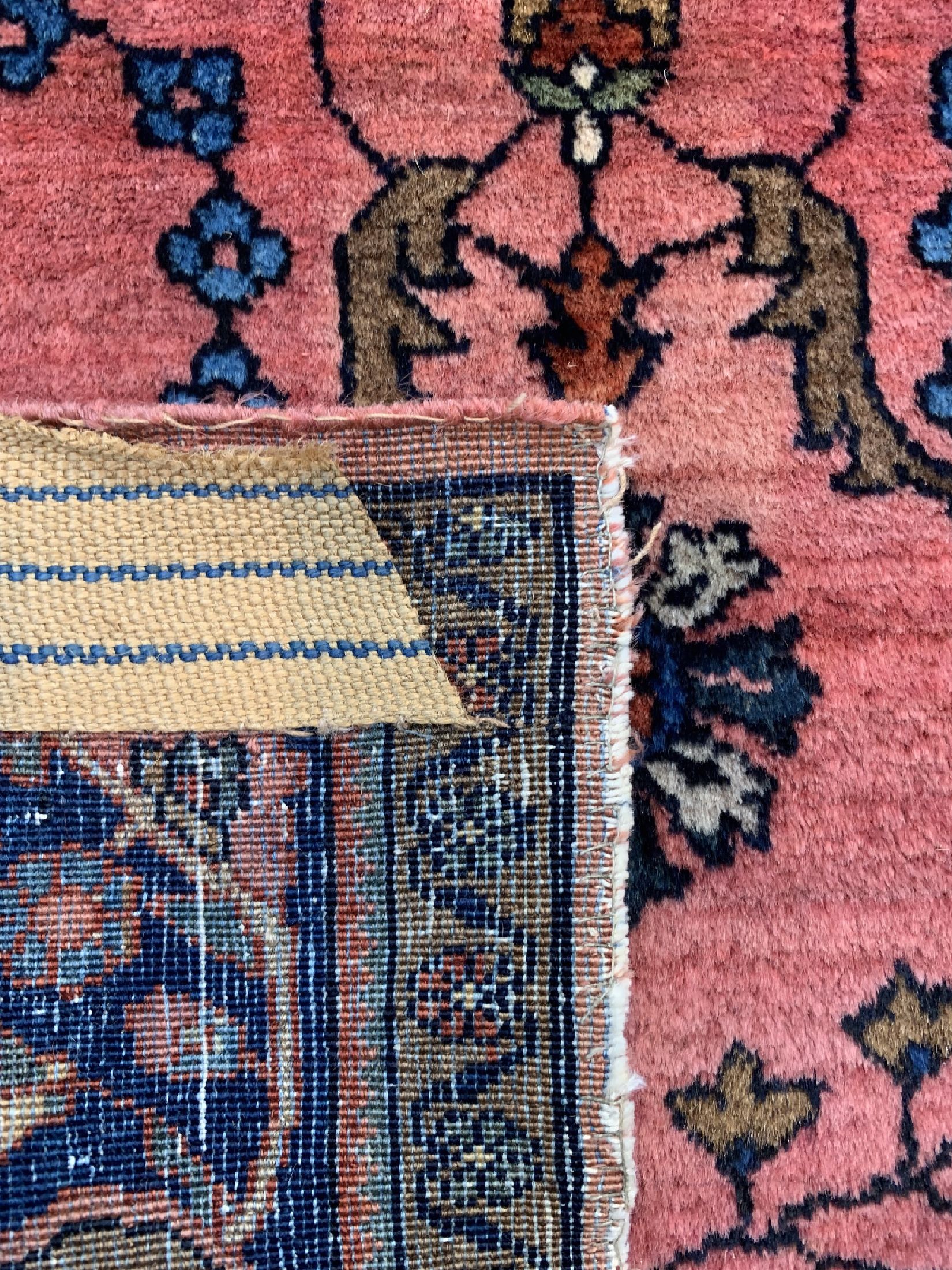 Detail e: Sarogh Mohajeran, Persien, "Us Re-Import", um 1900, Manchester-Korkwolle, ca. 194 x 128 cm, gereinigt, EHZ: 1-2(kleine Restaurierungen)