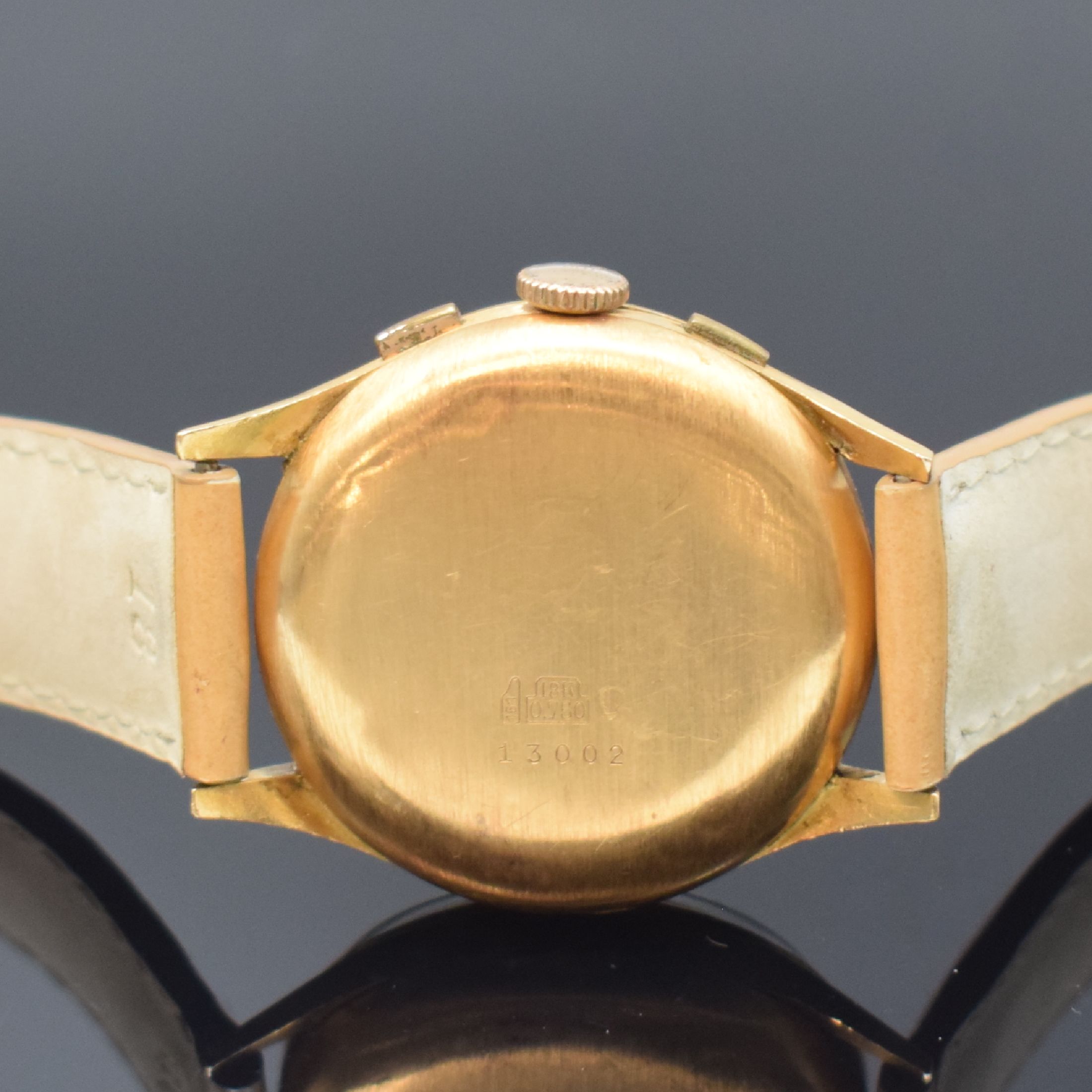 Detail c: CELEBRA Armbandchronograph in GG 750/000, Schweiz um 1950, Handaufzug, Boden aufgedr., silb. Zifferbl. m. gold. Std.-Ind., gold. Zeiger, 30 ...