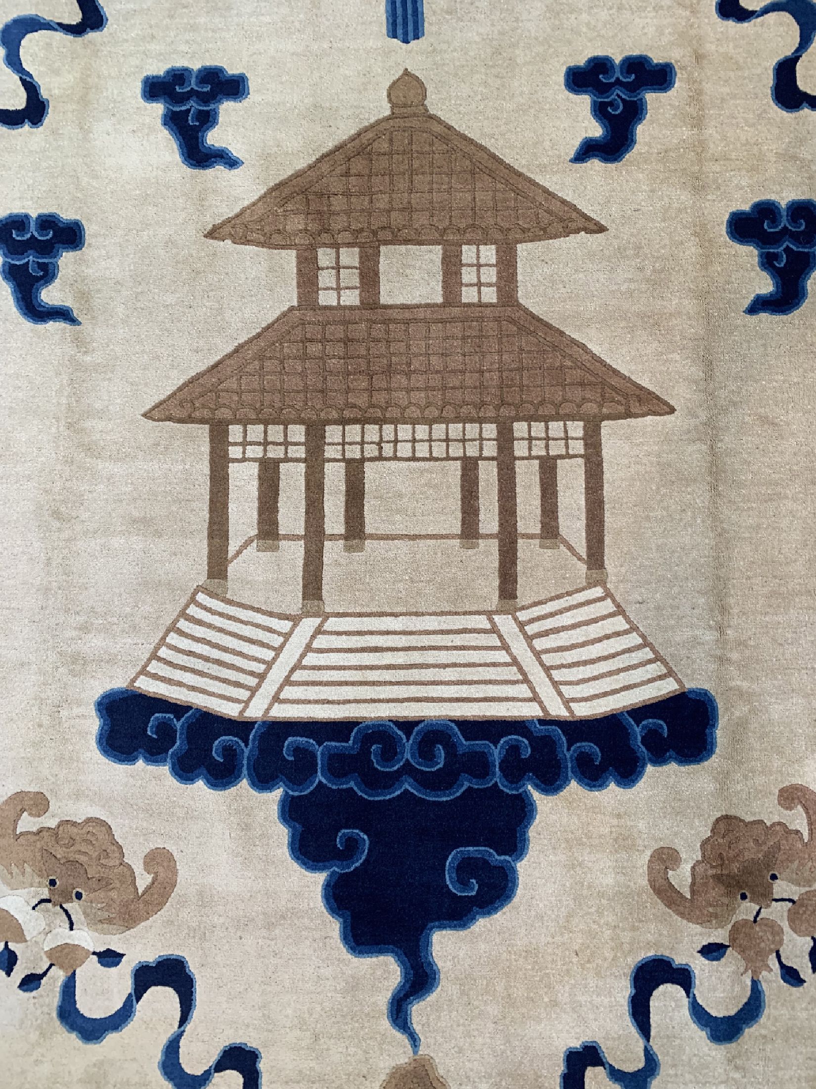 Detail b: Peking antik, China, um 1900, Wolle auf Baumwolle, ca. 353 x 283 cm, gereinigt, EHZ: 1-2