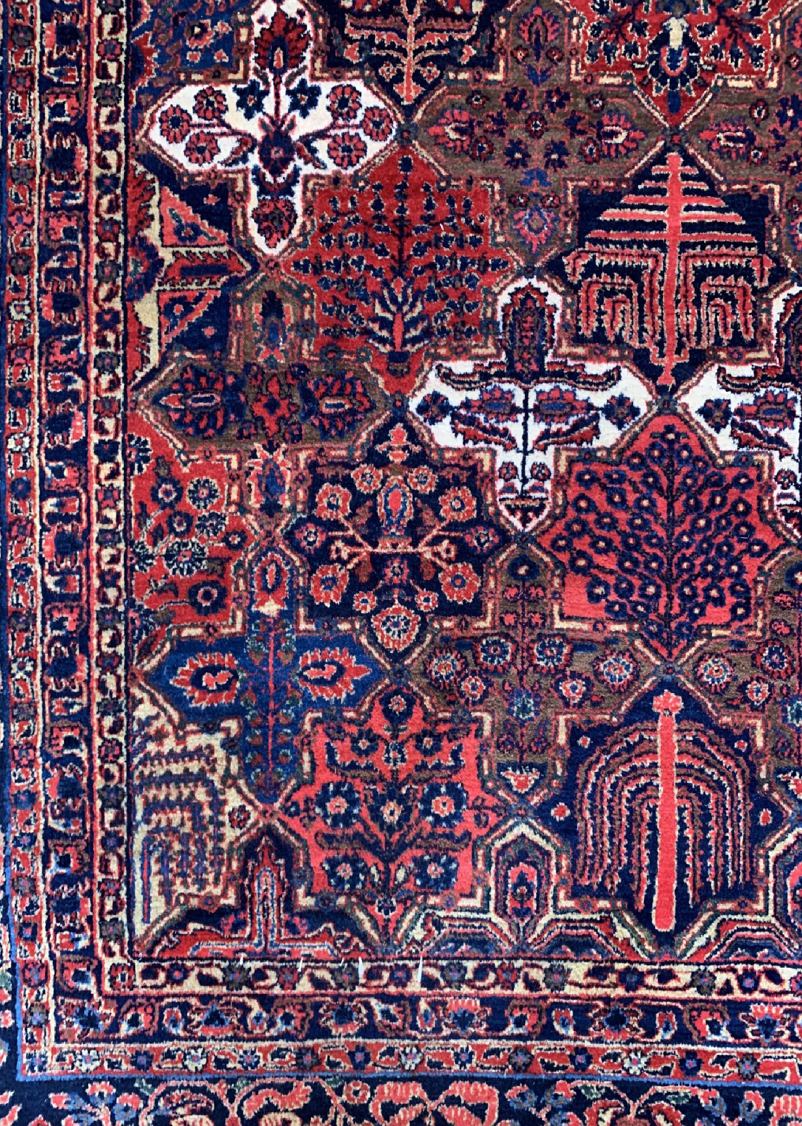 Detail a: Antiker Sarogh"Palastteppich, Persien, um 1910/1920, Manchester-Korkwolle, ca. 662 x 370cm, gereinigt, EHZ: 2