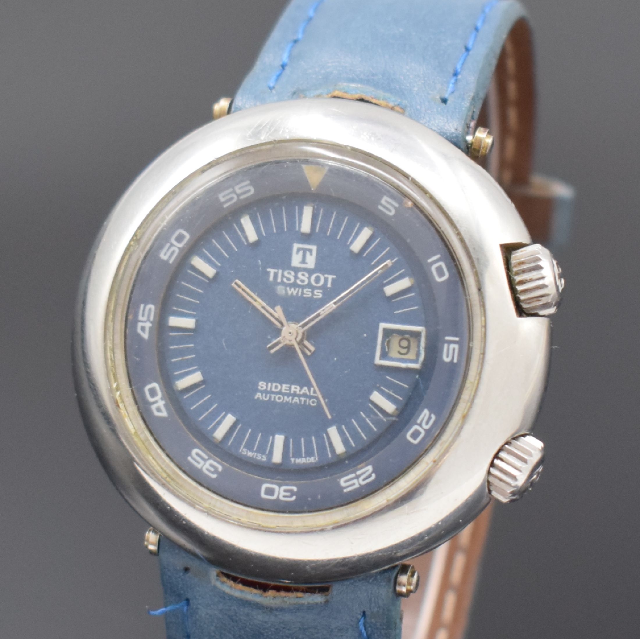 Detail a: TISSOT Sideral Herrenarmbanduhr in Stahl, Schweiz um 1970, Automatik, Boden aufgedr., Stahlband durch neutr. Lederband ers., blaues Zifferbl. m. ...