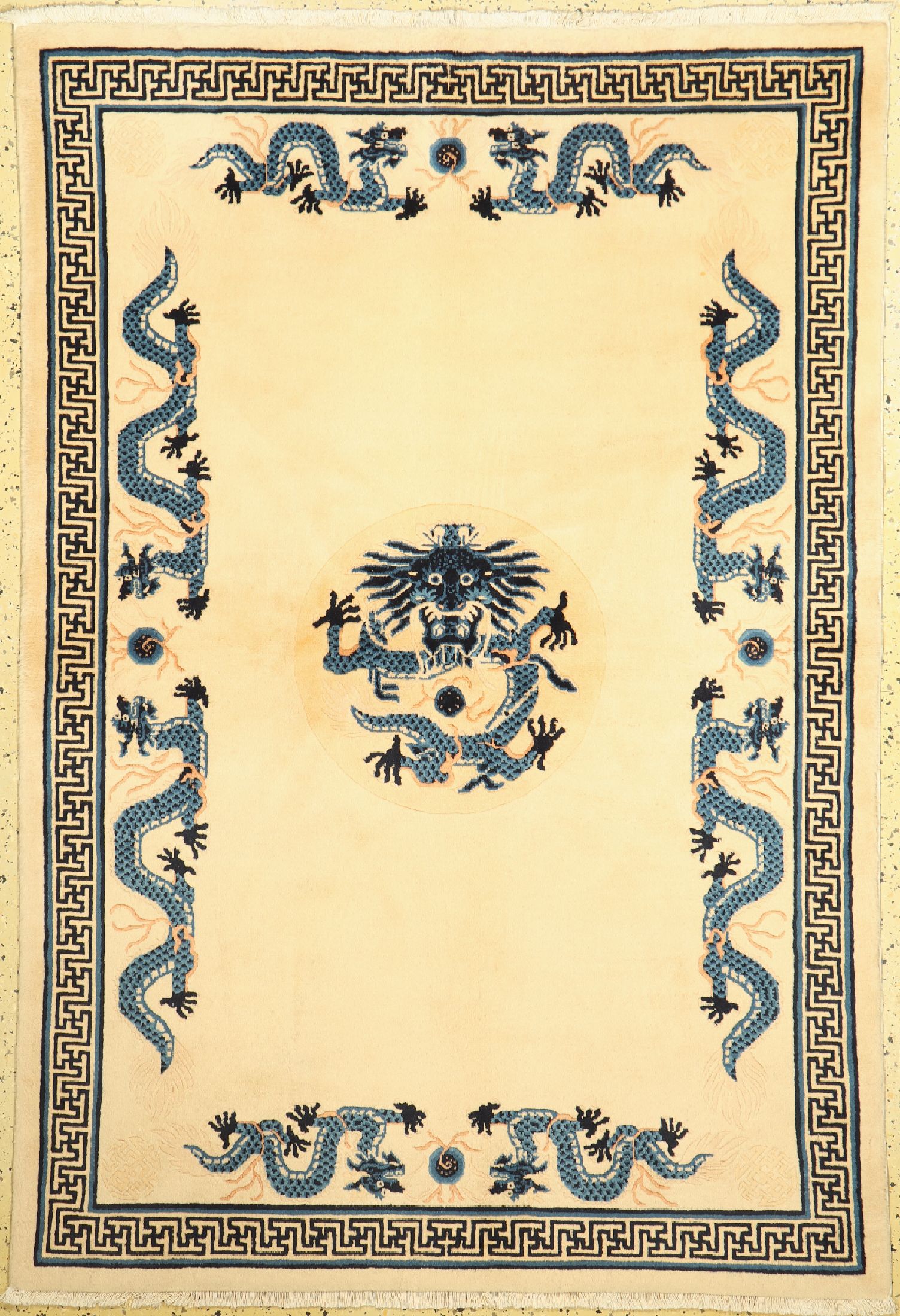 Drachenteppich, China, ca. 40 Jahre, Wolle auf Baumwolle, ca. 191 x 131 cm, Reinigungsbedürftig, EHZ: 2